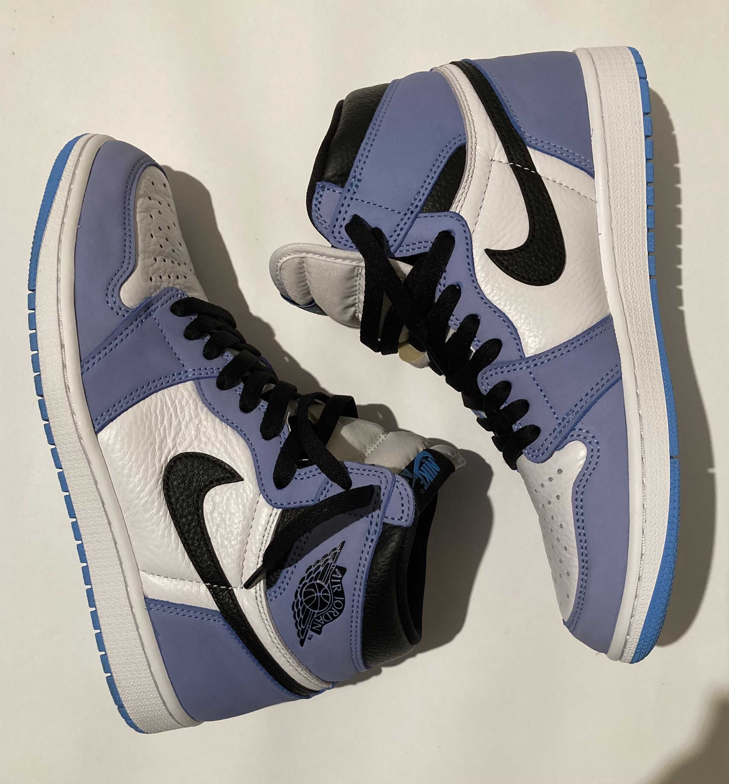 Nike Air Jordan 1 High OG "University Blue"