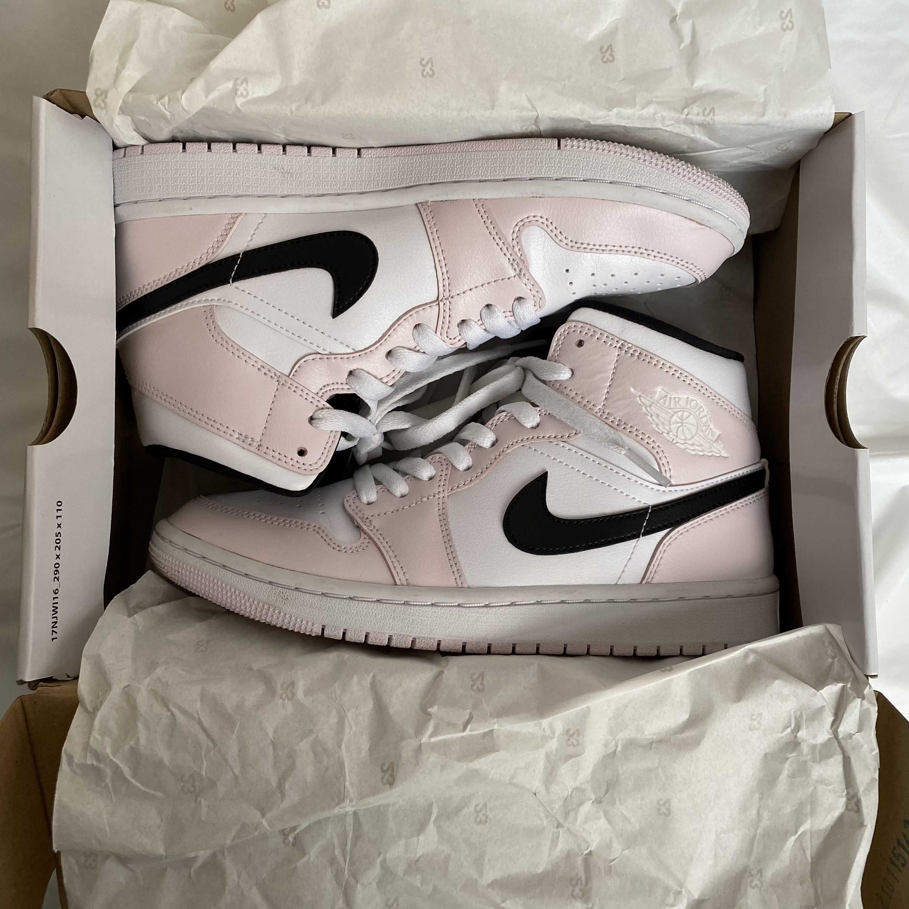 Nike Women's Air Jordan 1 Mid "Light Violet/White/Black"