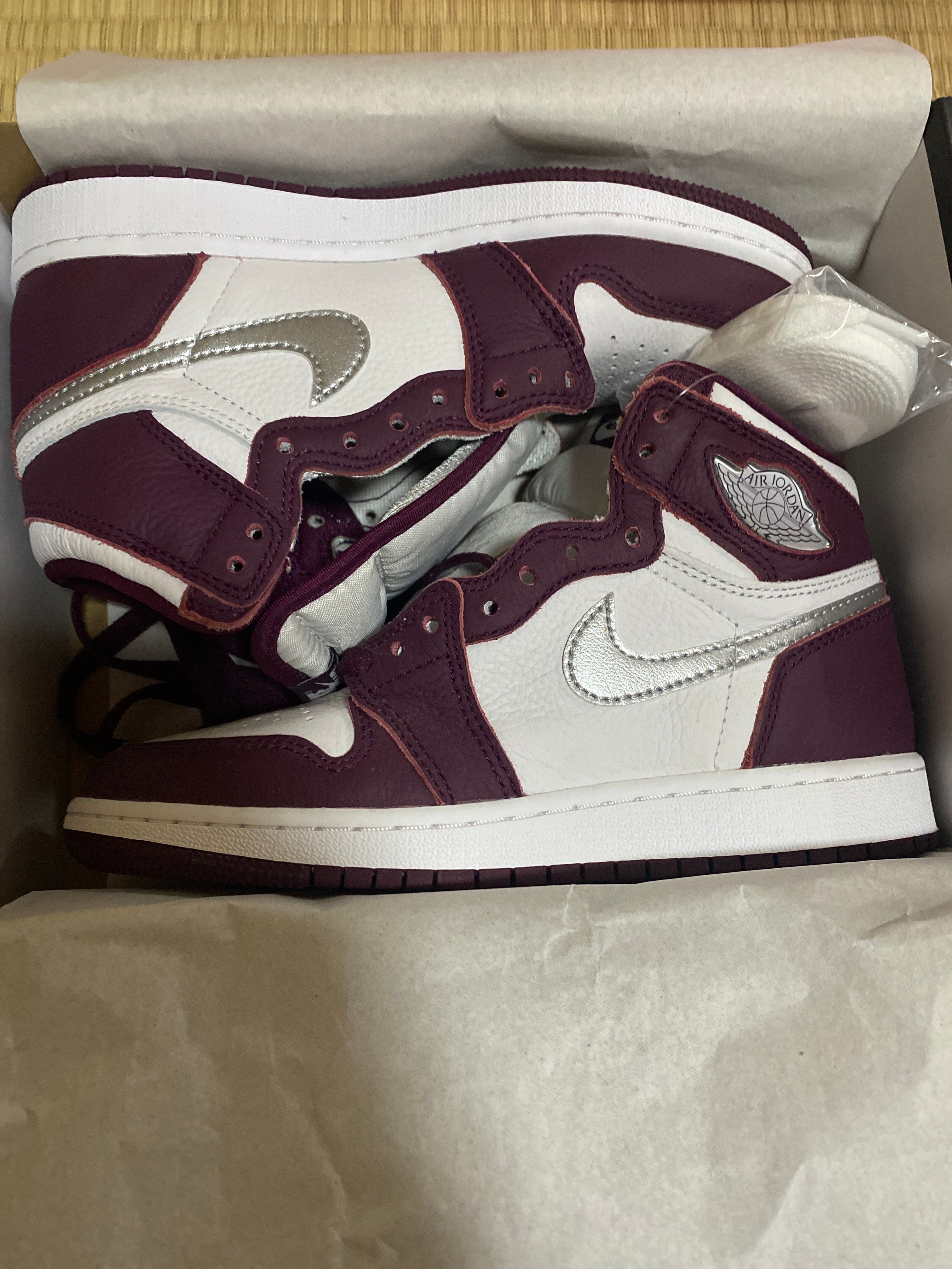 Nike GS Air Jordan 1 High OG "Bordeaux"