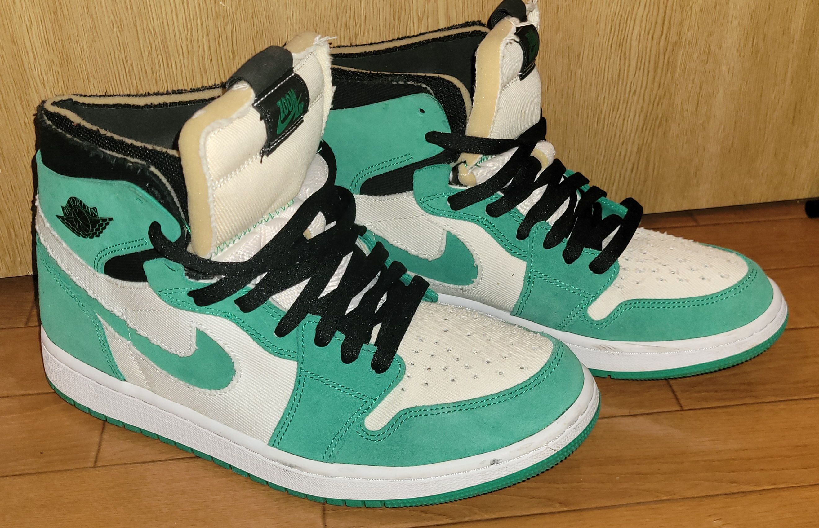 Nike Air Jordan 1 High Zoom Air Comfort "Lucky Bull"