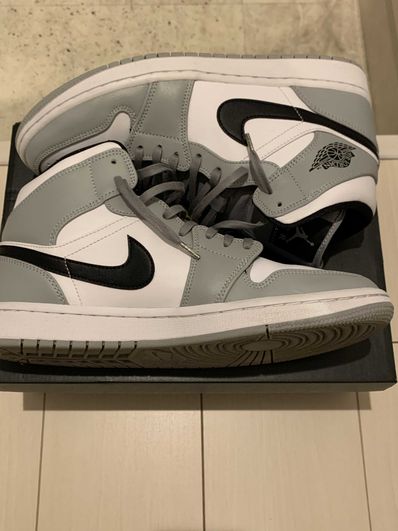 Nike Air Jordan 1 Mid "Light Smoke Grey/White/Black"