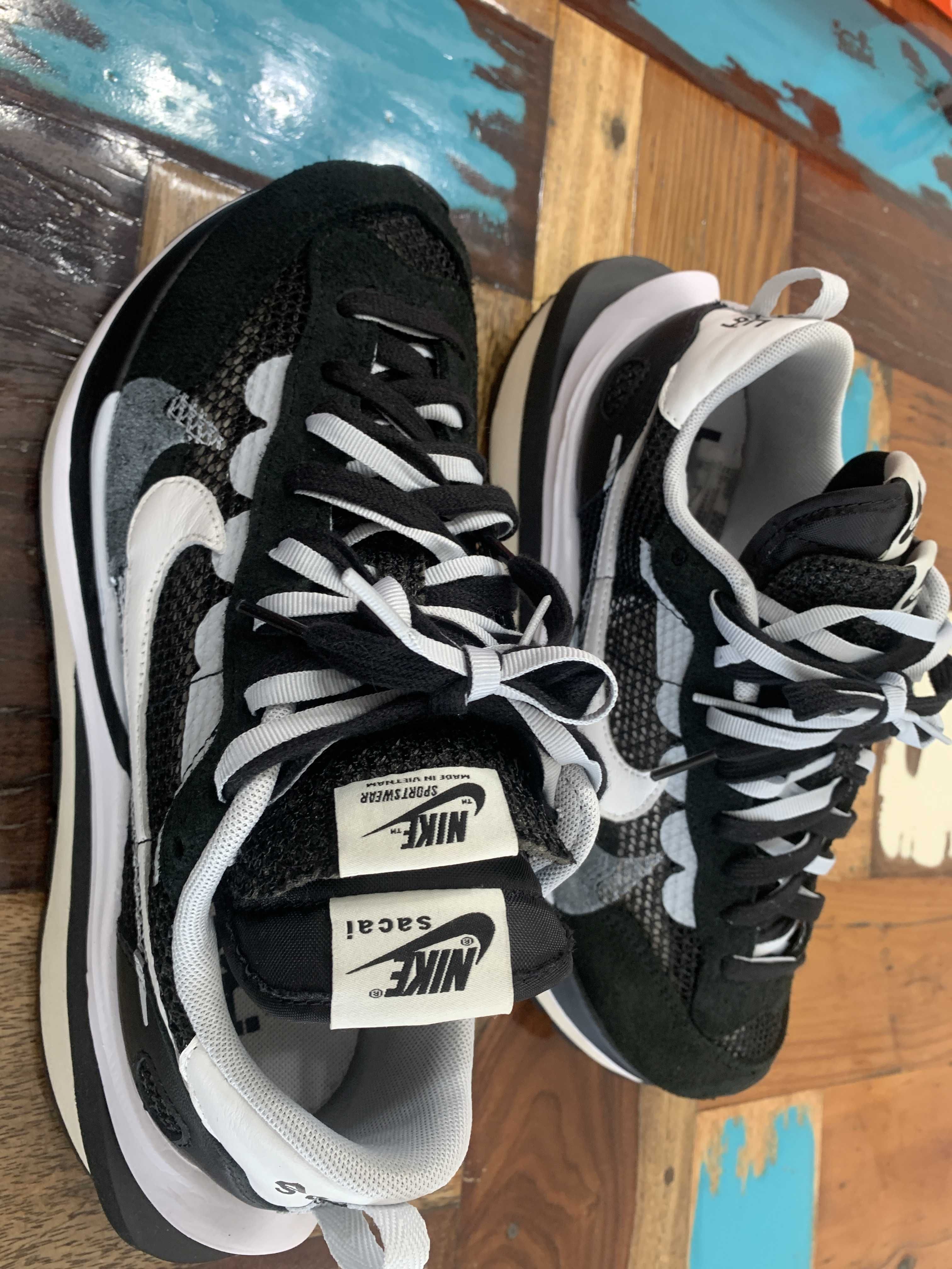 sacai × Nike Vapor Waffle "Black and White"