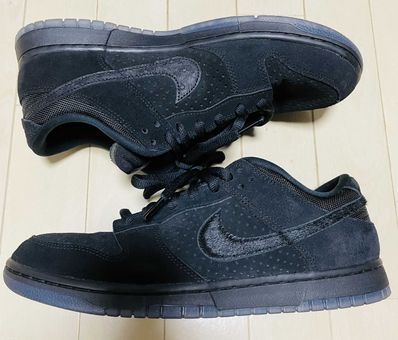 UNDEFEATED × Nike Dunk Low SP "5 ON IT"