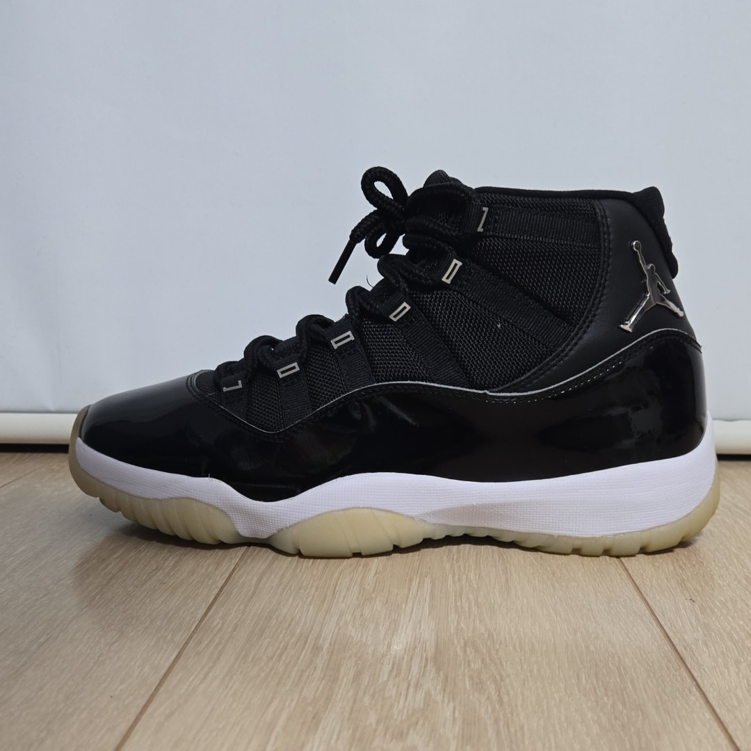 Nike Air Jordan 11 "Jubilee"