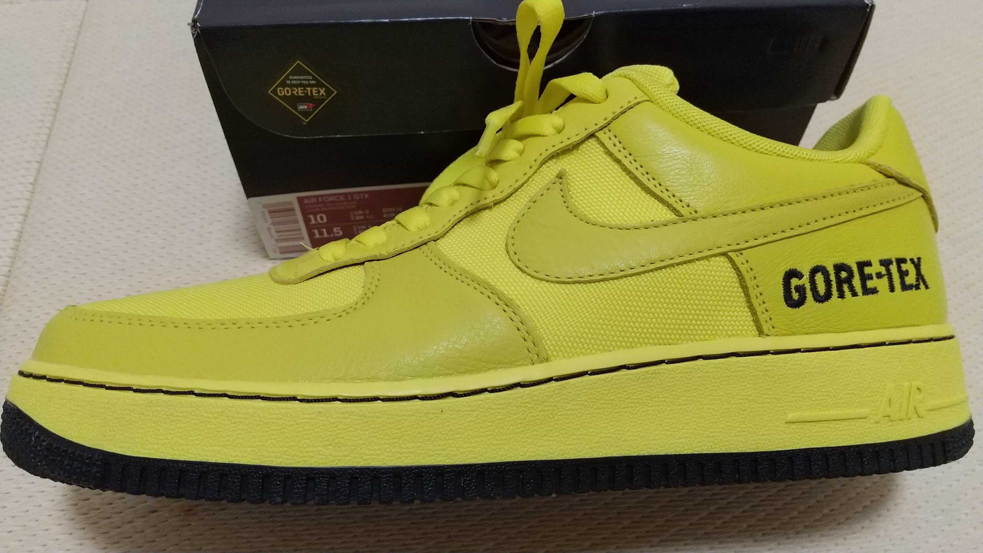 Nike Air Force 1 Low Gore-Tex "Dynamic Yellow"