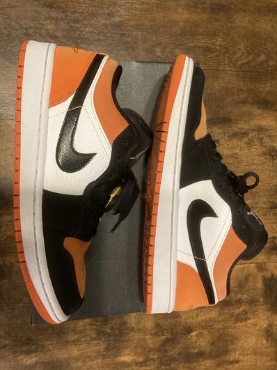 Nike Air Jordan 1 Low "Shattered Backboard"