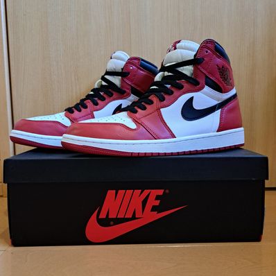 Nike Air Jordan 1 Retro High "Chicago" (2015)