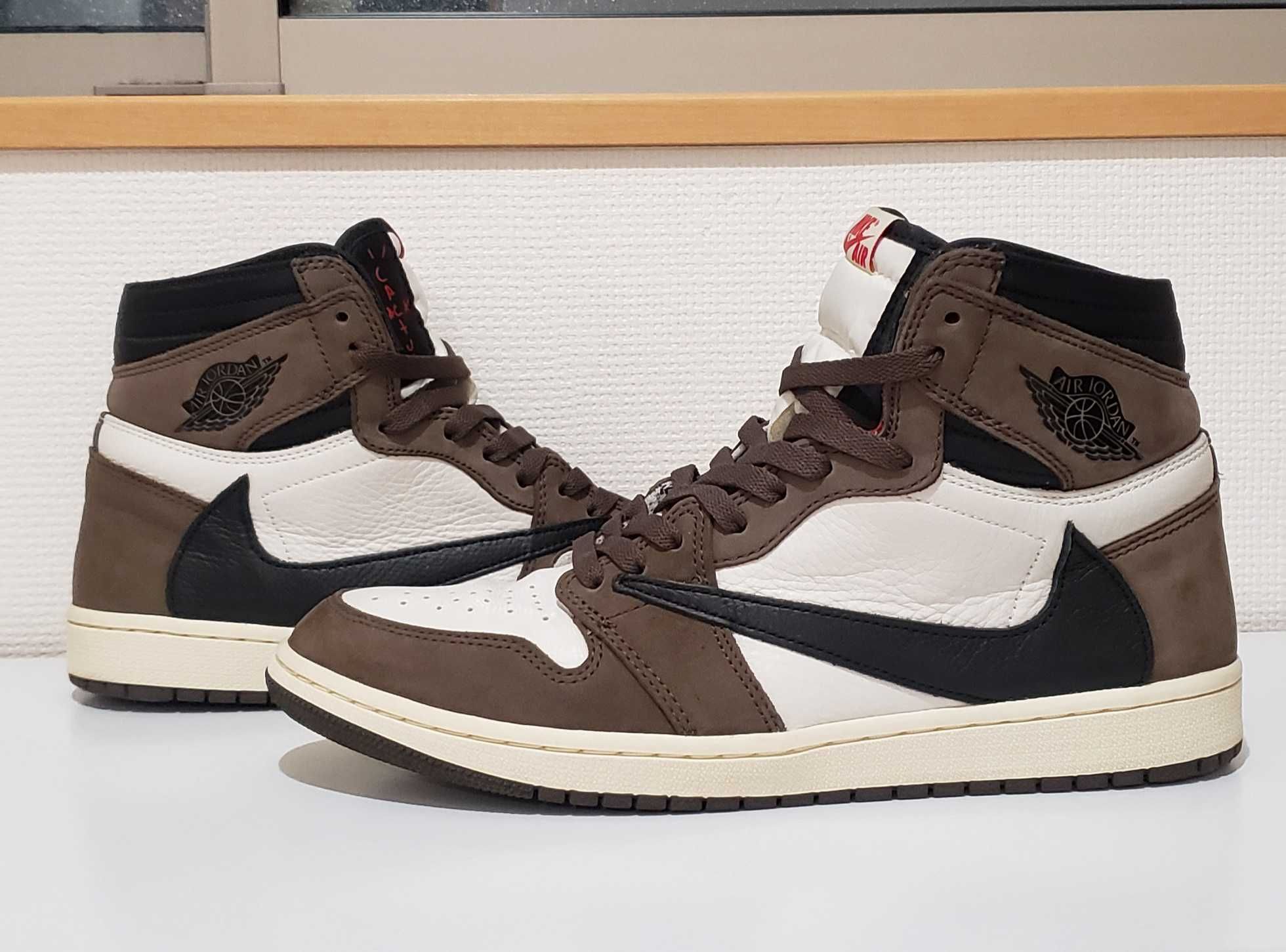Travis Scott × Nike Air Jordan 1 Retro High OG TS SP "Sail/Dark Mocha"