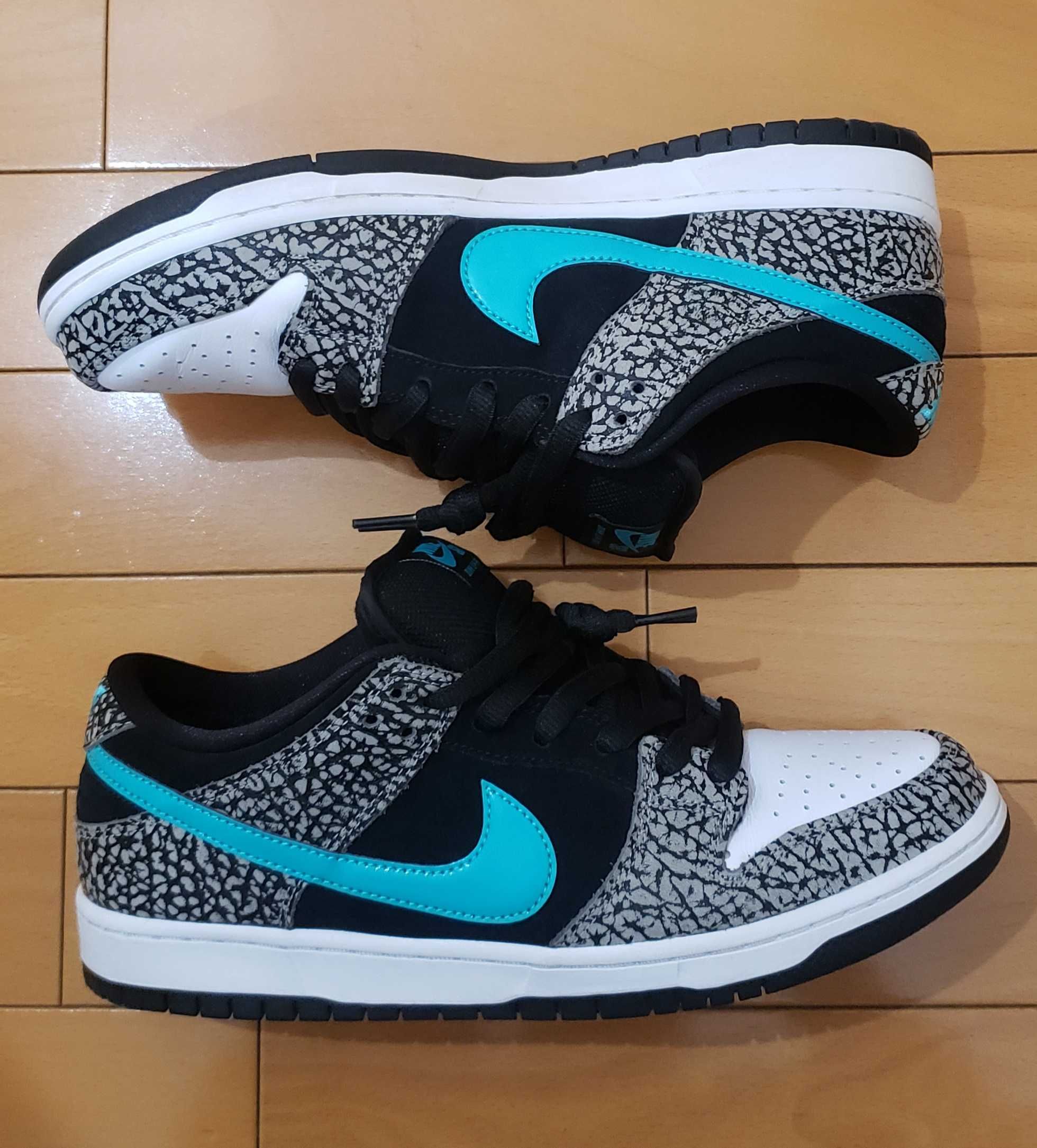Nike SB Dunk Low "Elephant/Safari"