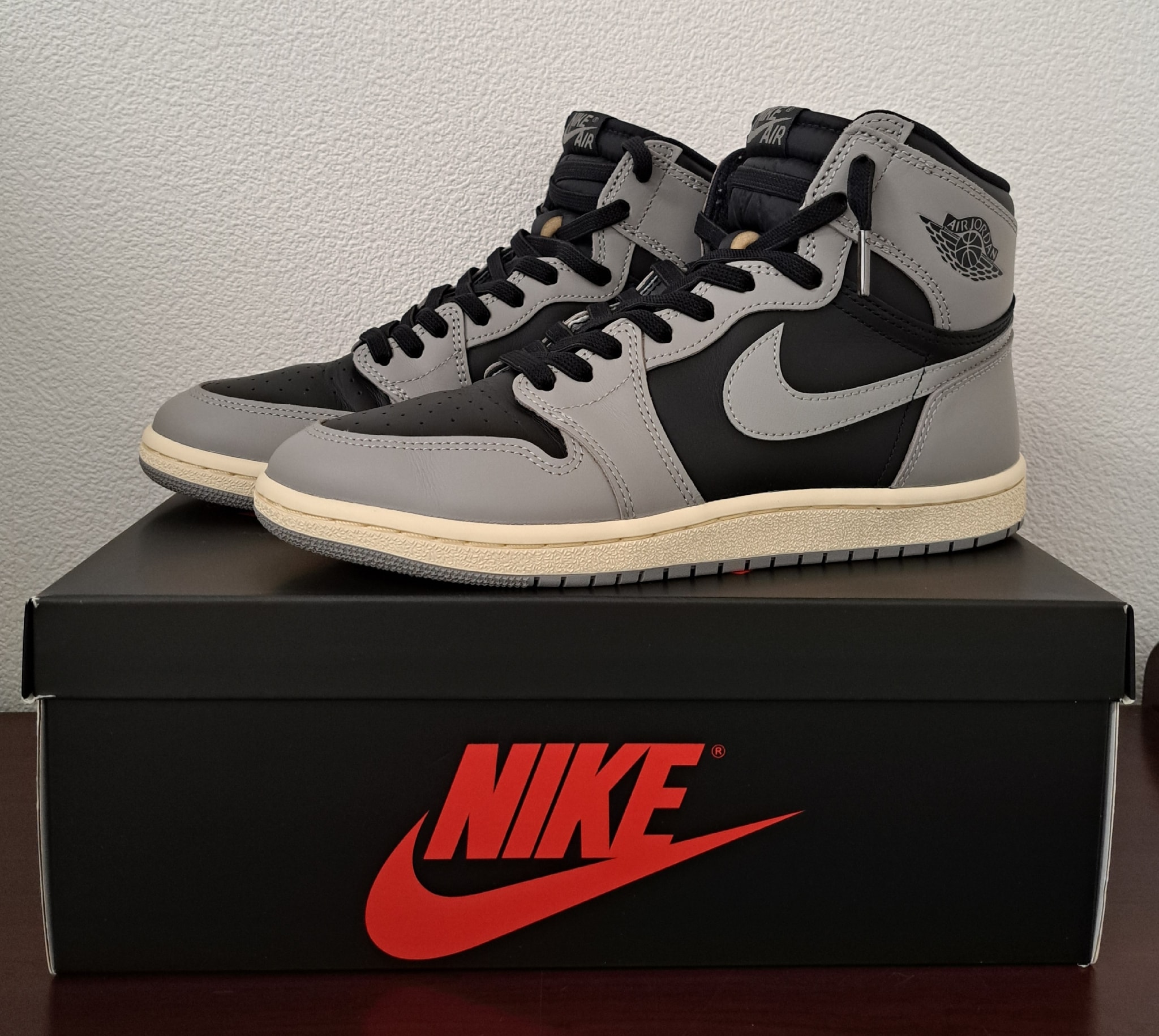 Nike Air Jordan 1 High '85 "Reverse Shadow"