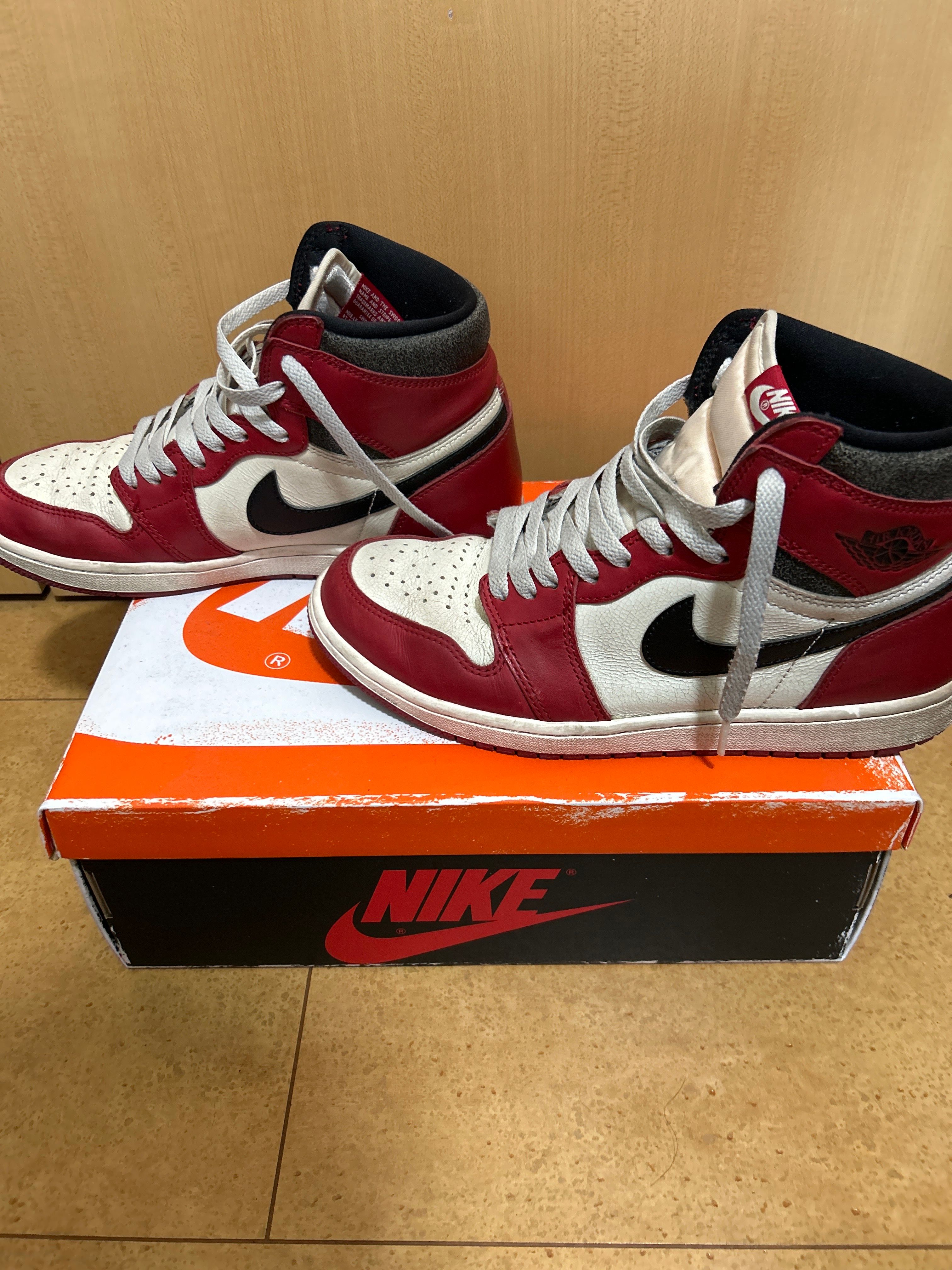 Nike Air Jordan 1 High OG "Lost & Found/Chicago"