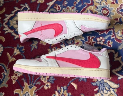 Travis Scott × Nike Air Jordan 1 Retro Low OG "Sail/Tropical Pink"