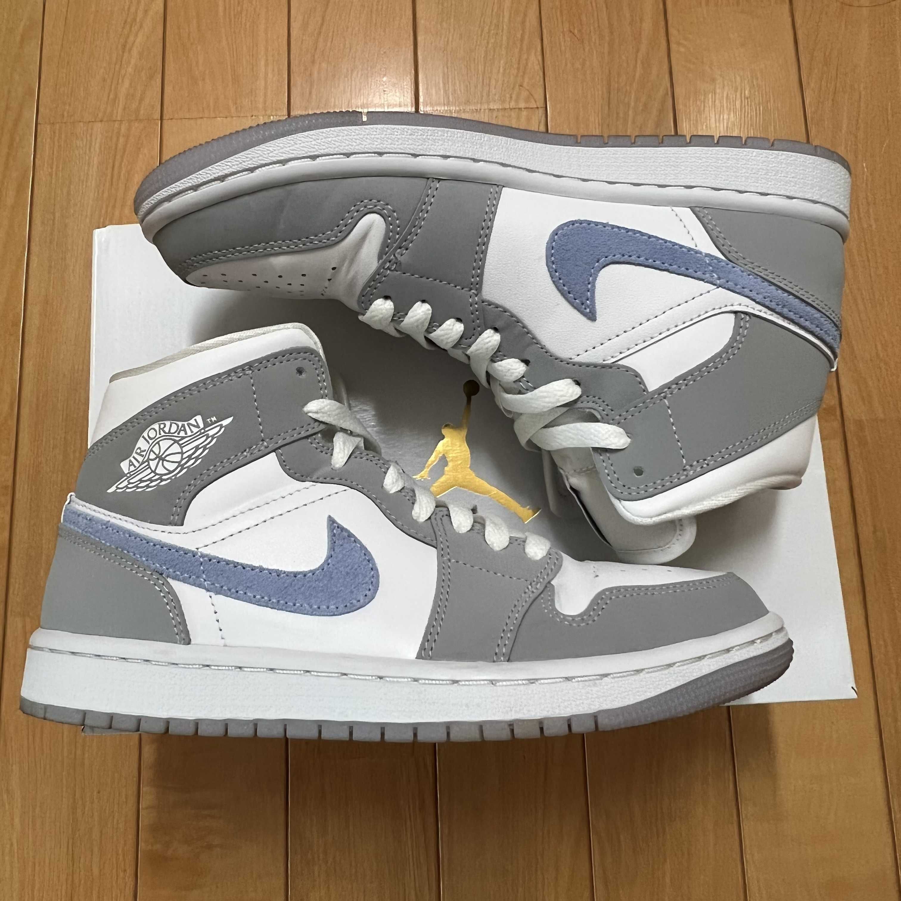 Nike Women's Air Jordan 1 Mid "Wolf Grey"