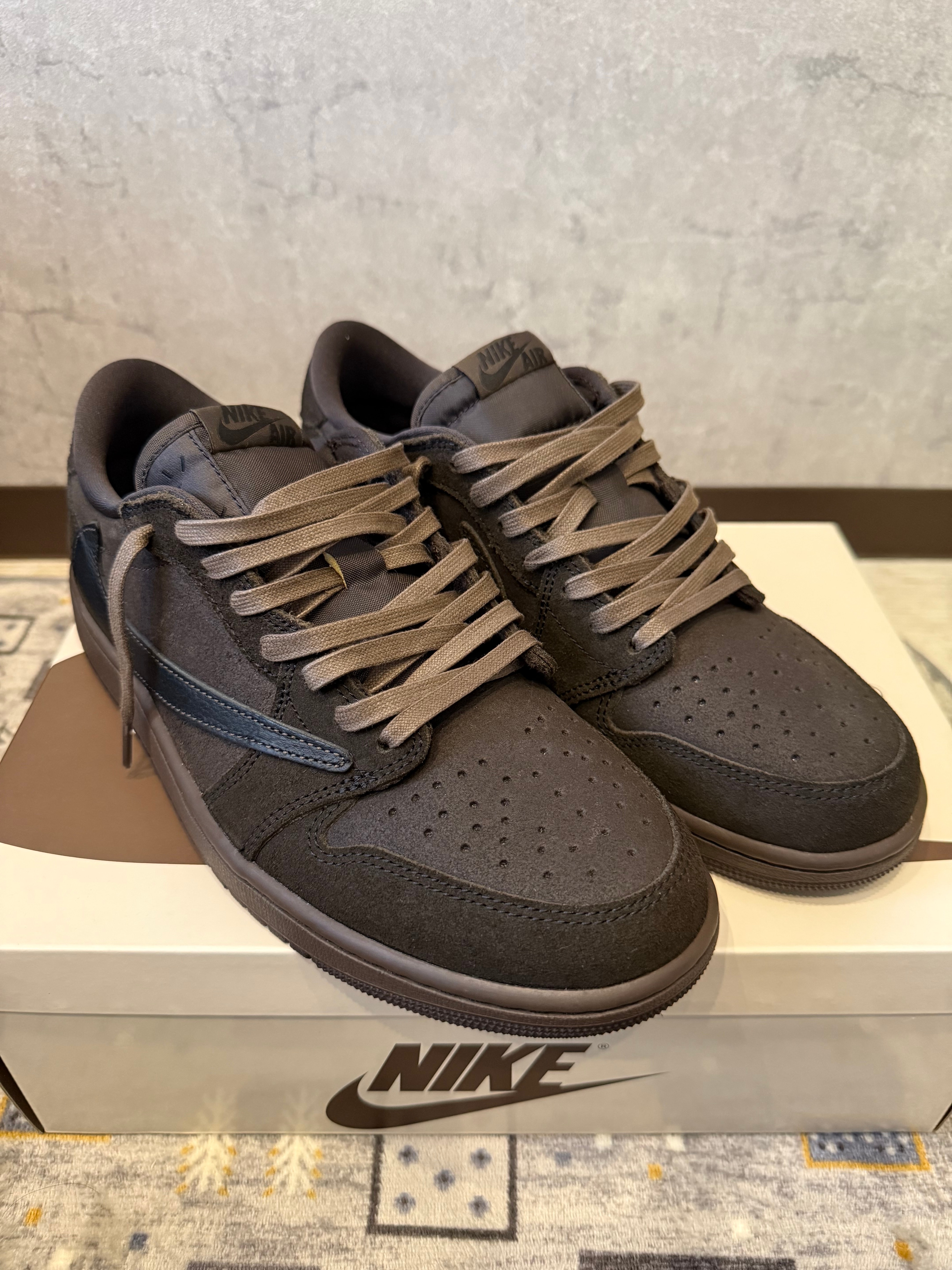 Travis Scott × Nike Air Jordan 1 Low OG SP "Velvet Brown and Dark Mocha"