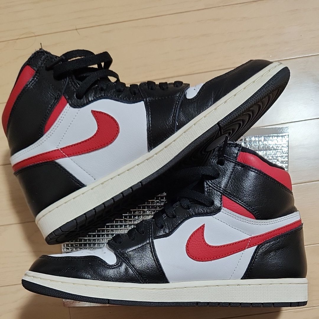 Nike Air Jordan 1 Retro High "Black/White/Sail/Gym Red"