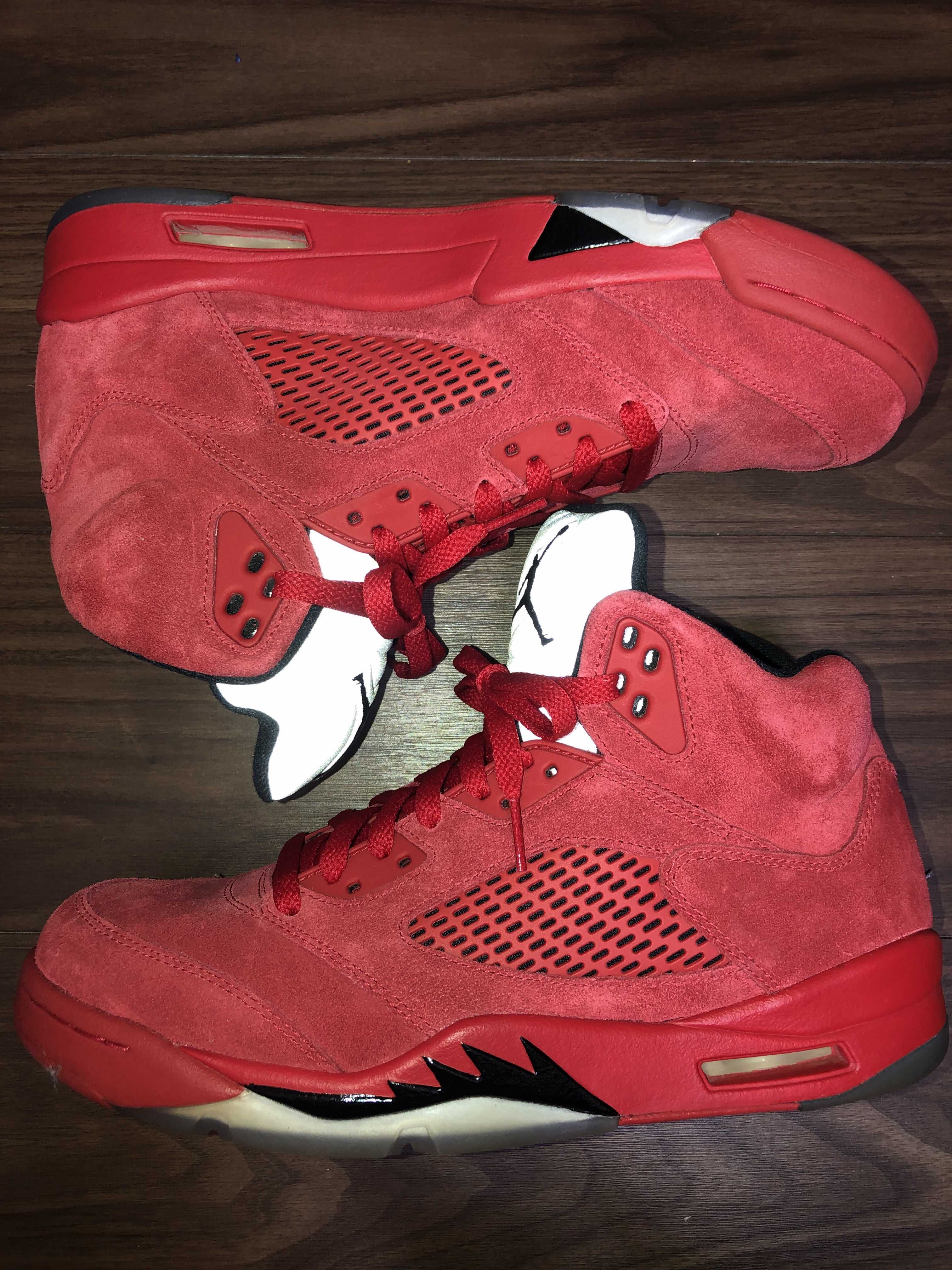 Nike Air Jordan 5 Ratro "Red Suede"