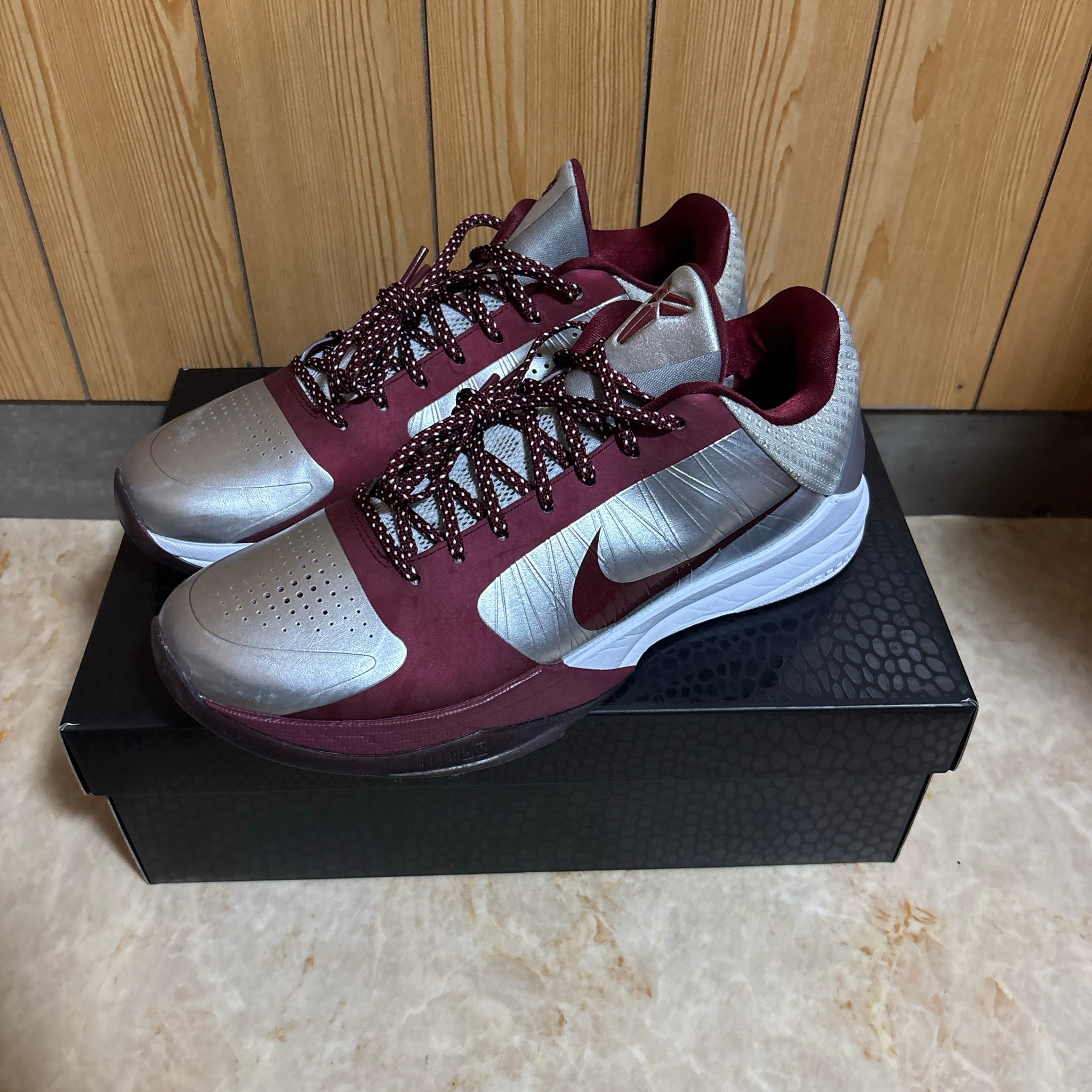 Nike Kobe 5 Protro "Lower Merion Aces Away"
