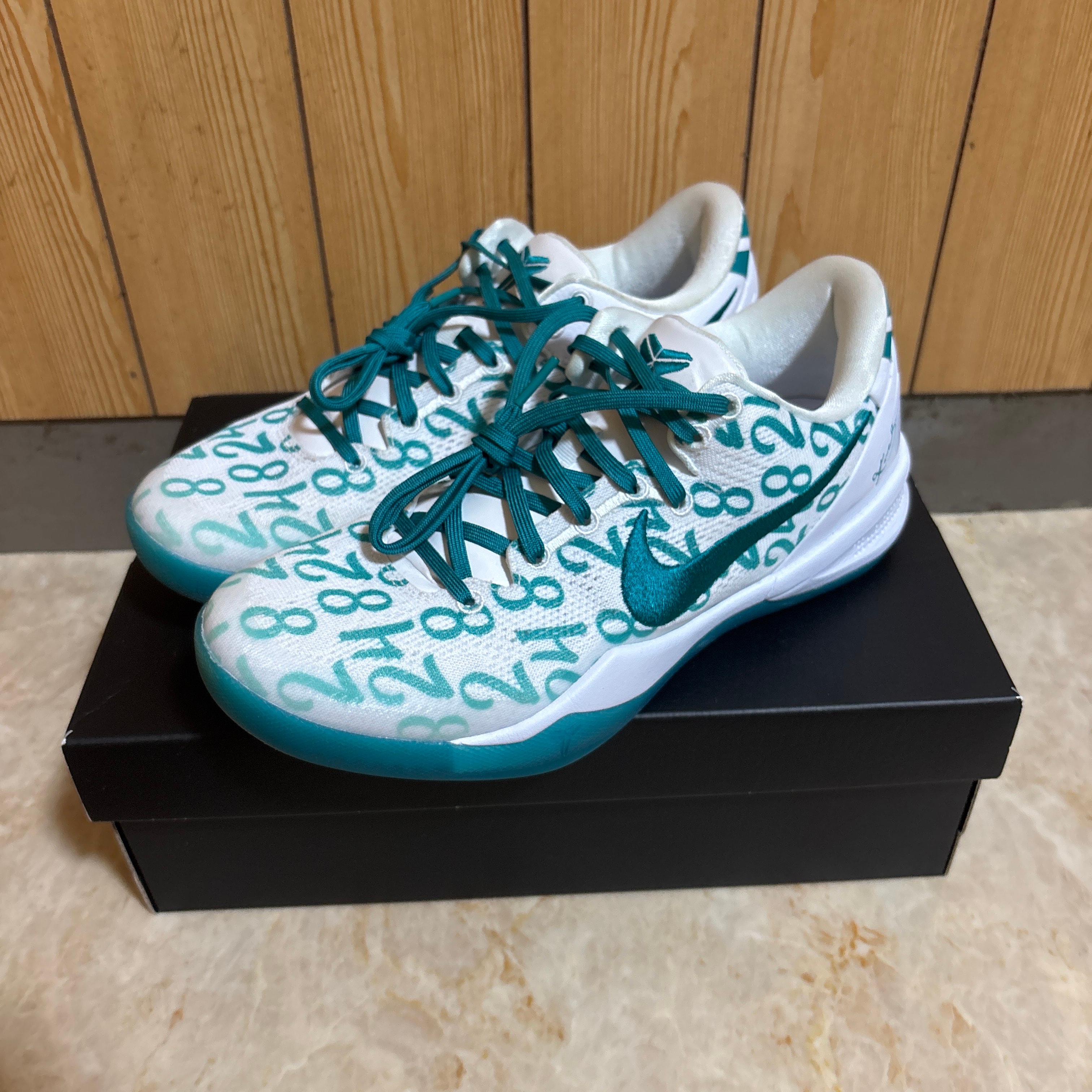 ナイキ コービー8 プロトロ "アクア"