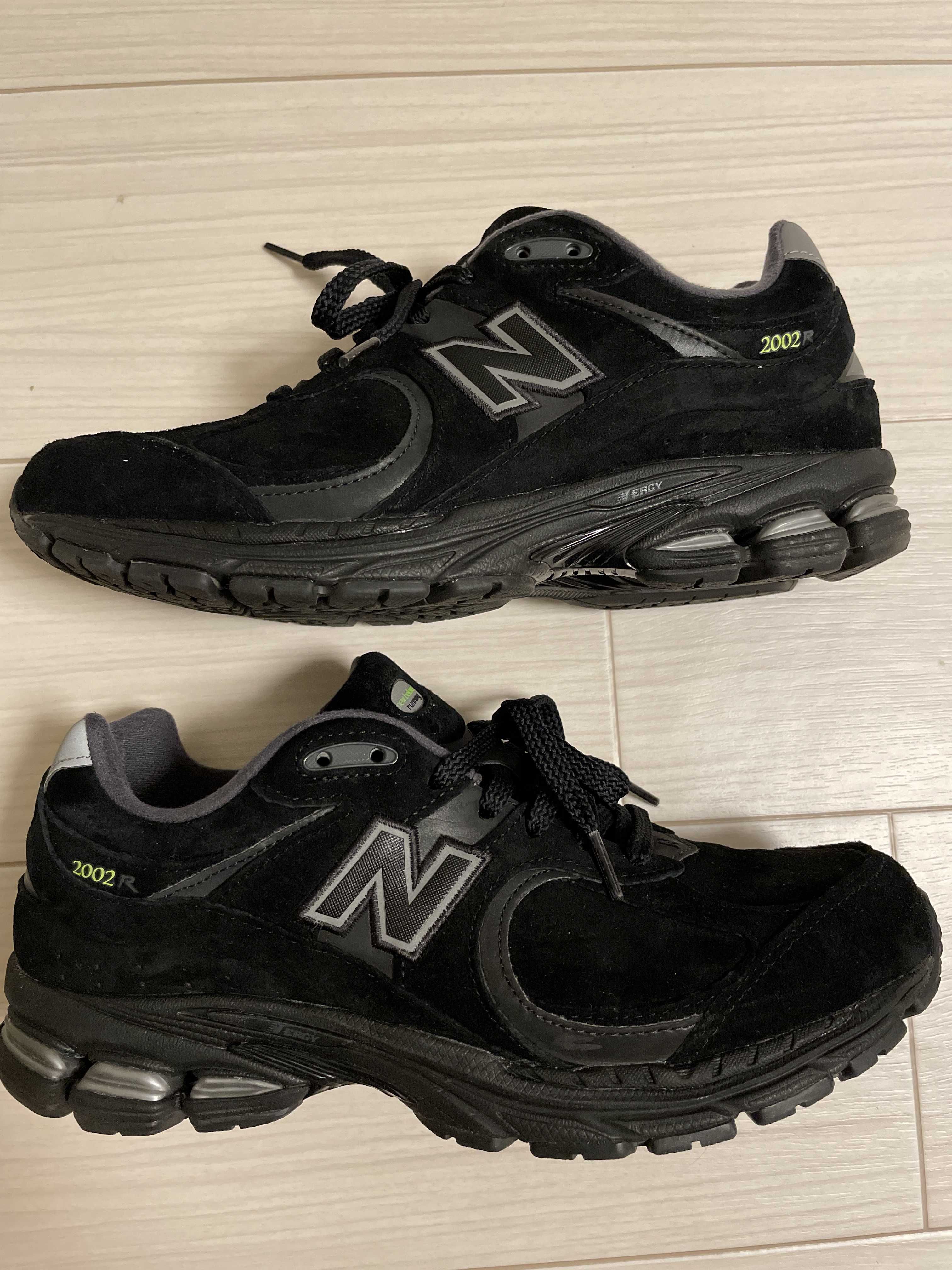 New Balance 2002R "Black"