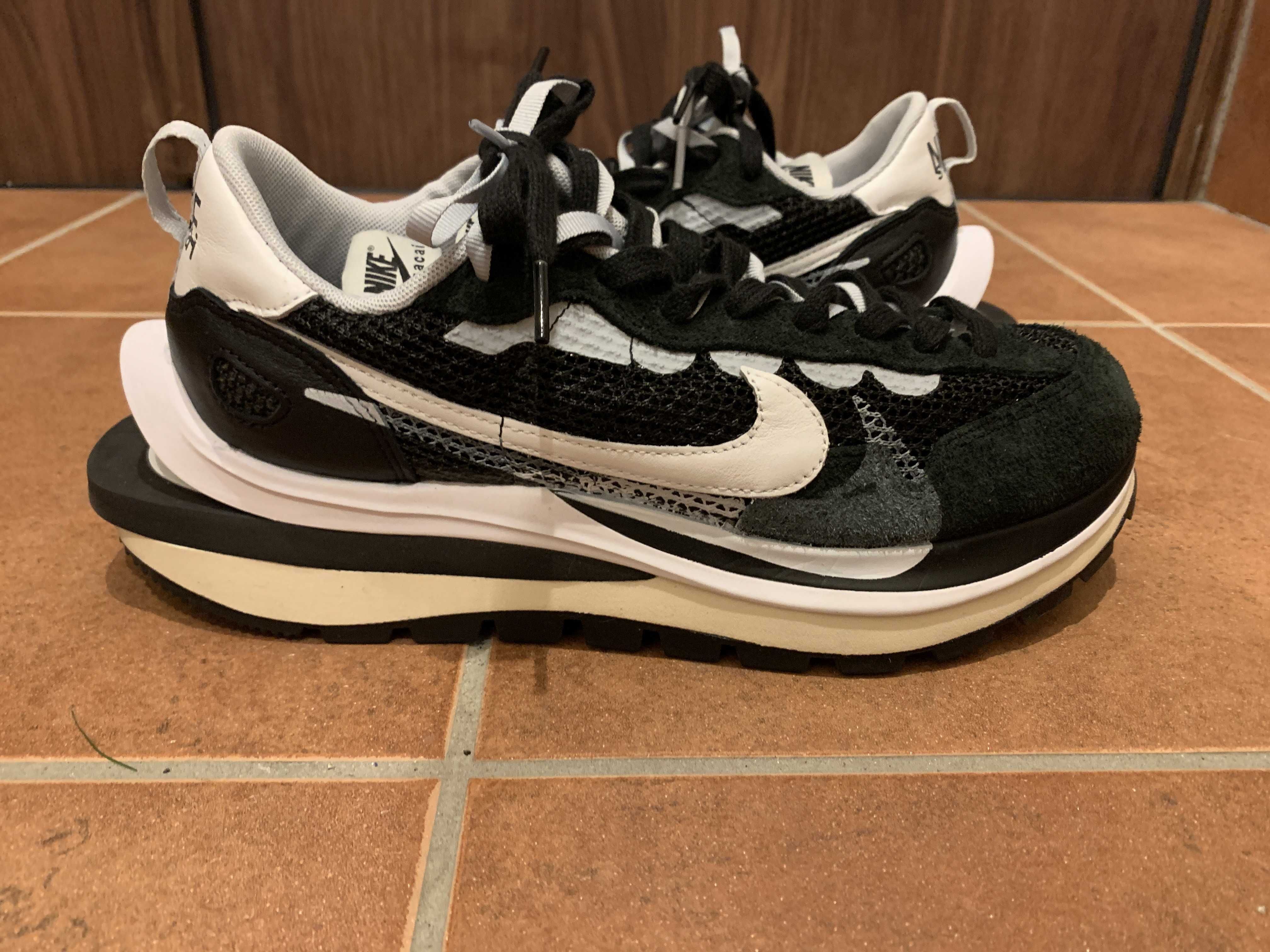 sacai × Nike Vapor Waffle "Black and White"