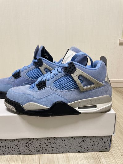 Nike Air Jordan 4 "University Blue"