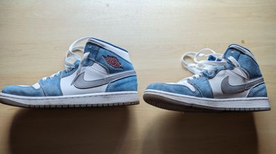 Nike Air Jordan 1 Mid SE "White/Hyper Royal/Red"