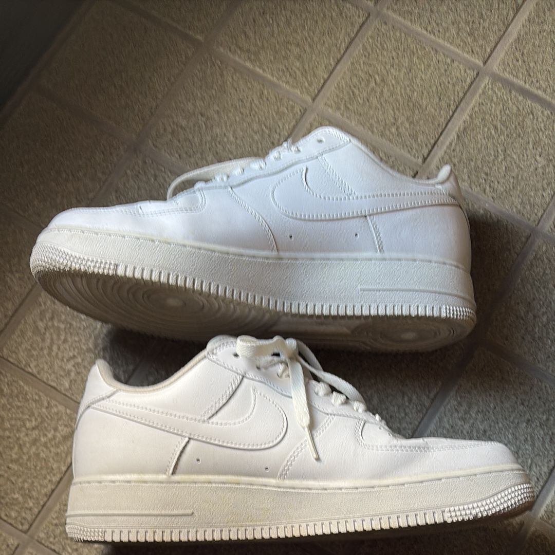 Supreme × Nike Air Force 1 Low "White"