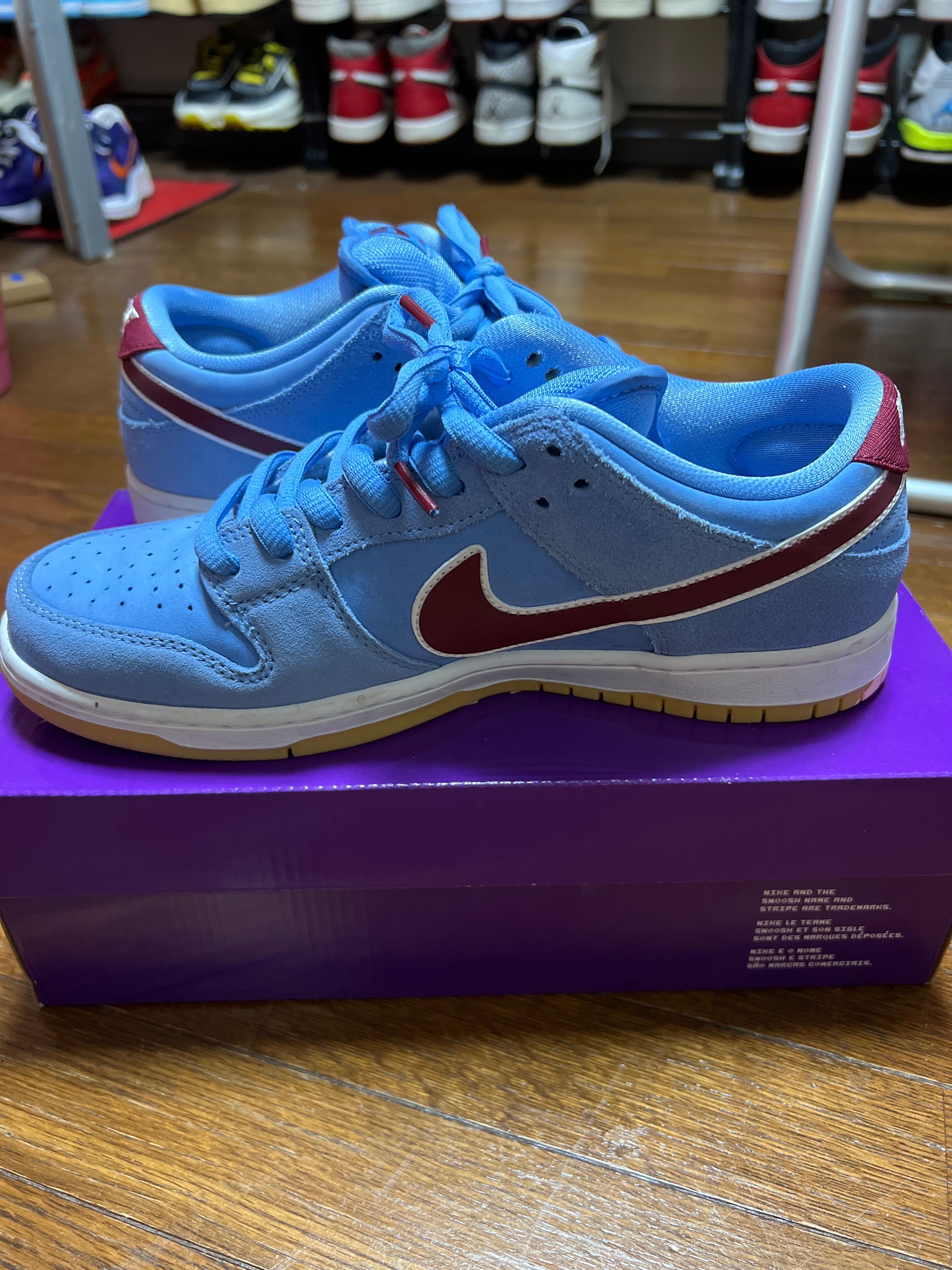 Nike SB Dunk Low Pro "Philadelphia Phillies/Valor Blue and Team Maroon"