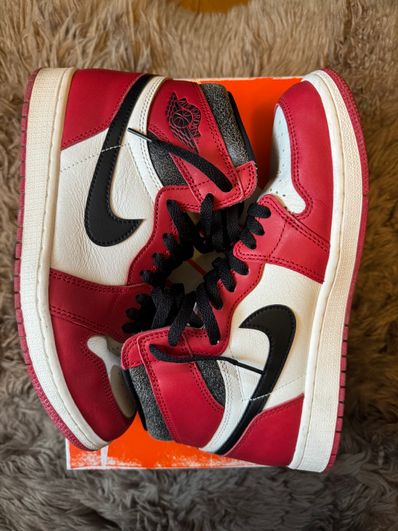 Nike Air Jordan 1 High OG "Lost & Found/Chicago"