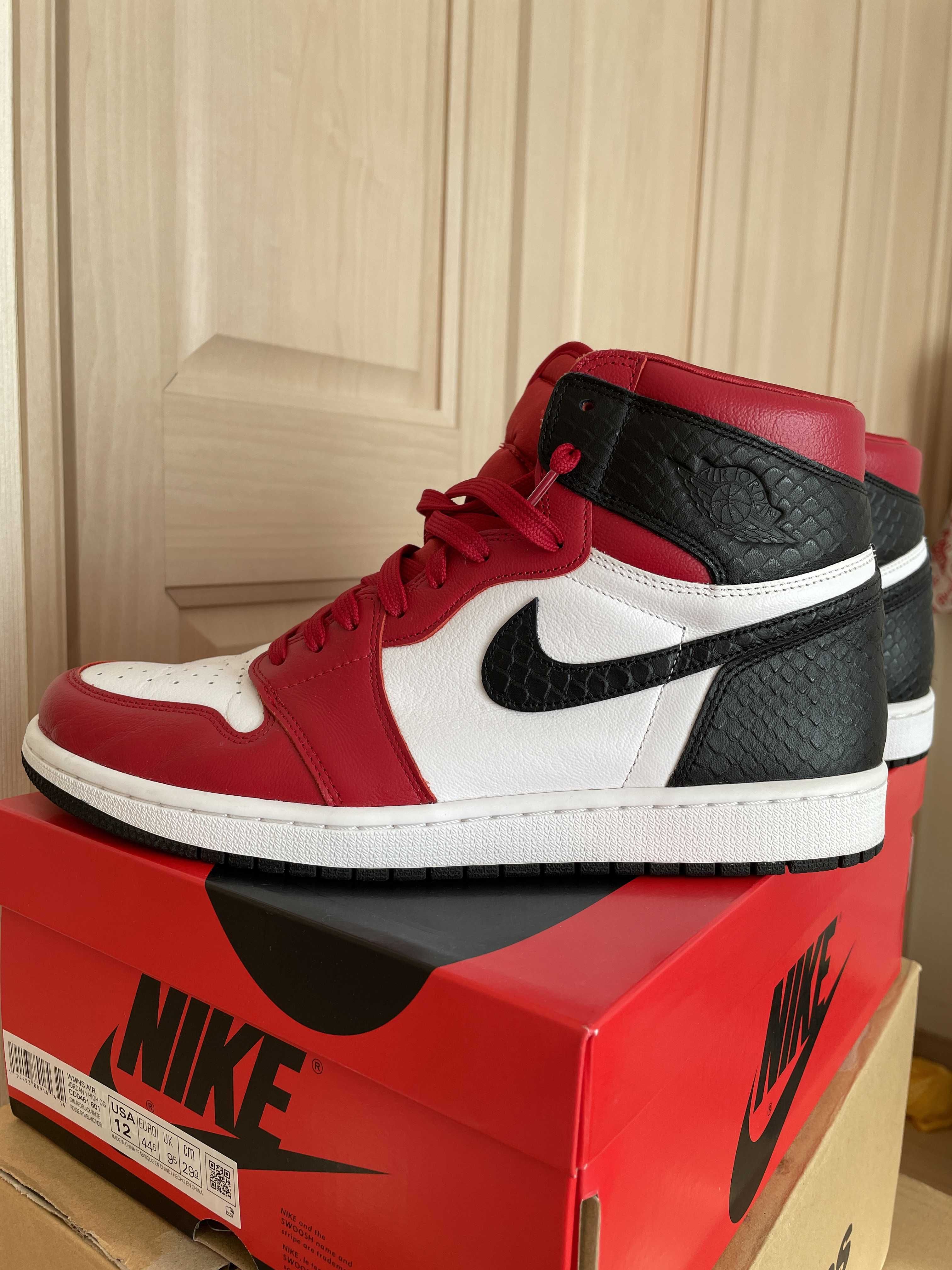 Nike Women's Air Jordan 1 High OG "Satin Red"