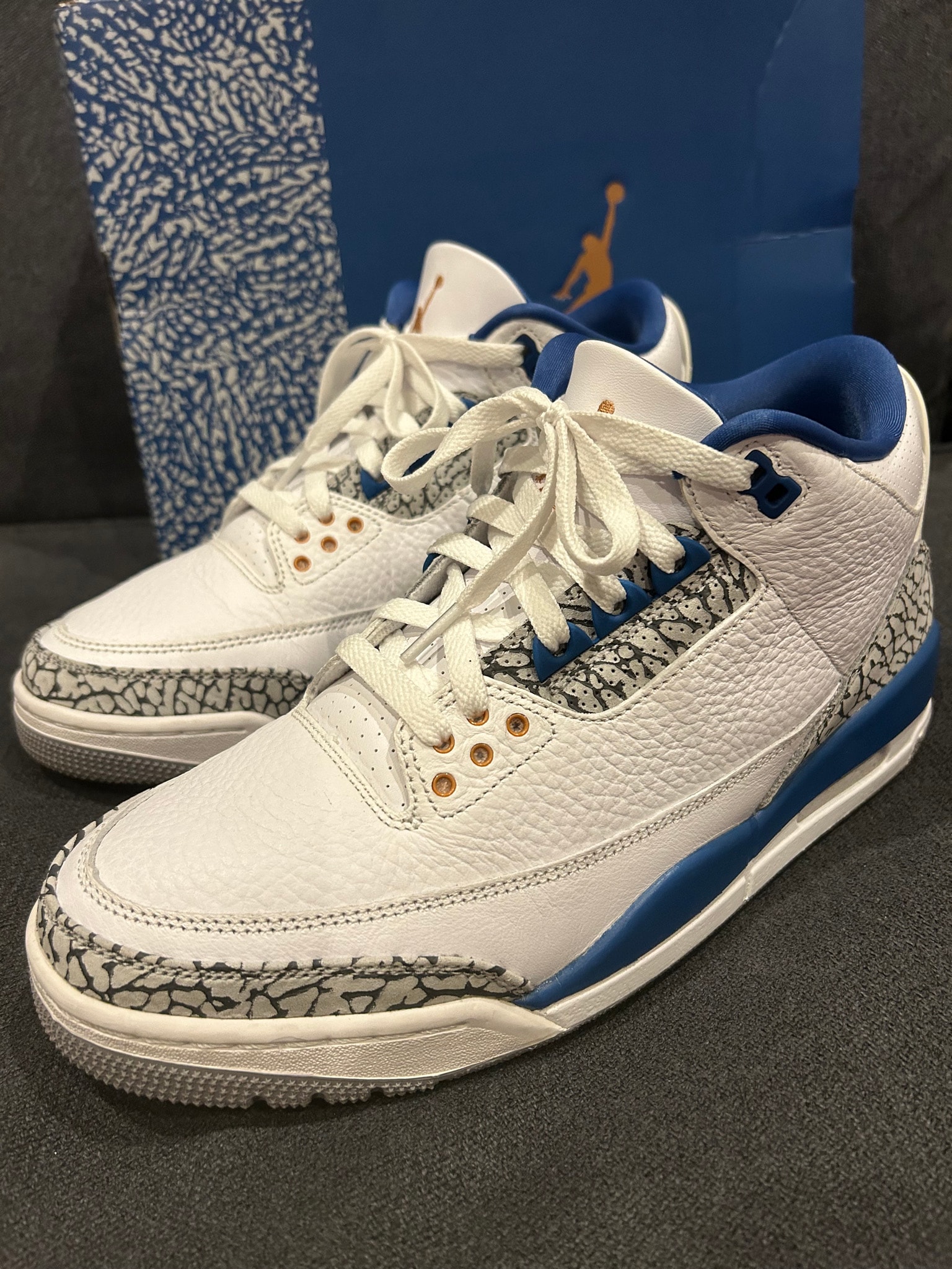 Nike Air Jordan 3 Retro "True Blue and Copper"