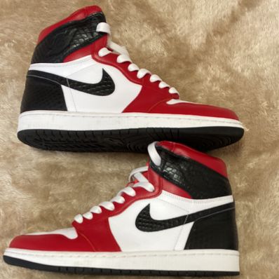 Nike Women's Air Jordan 1 High OG "Satin Red"