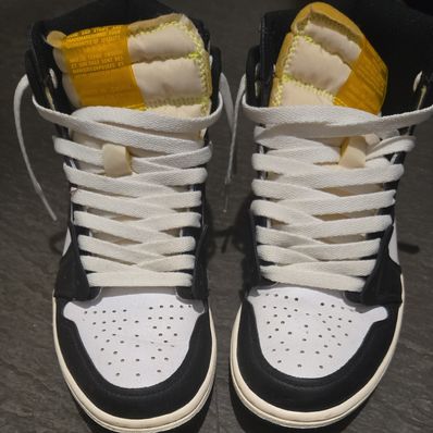 Nike Air Jordan 1 High OG "Volt Gold"