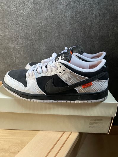 TIGHTBOOTH × Nike SB Dunk Low Pro QS "Black and White"