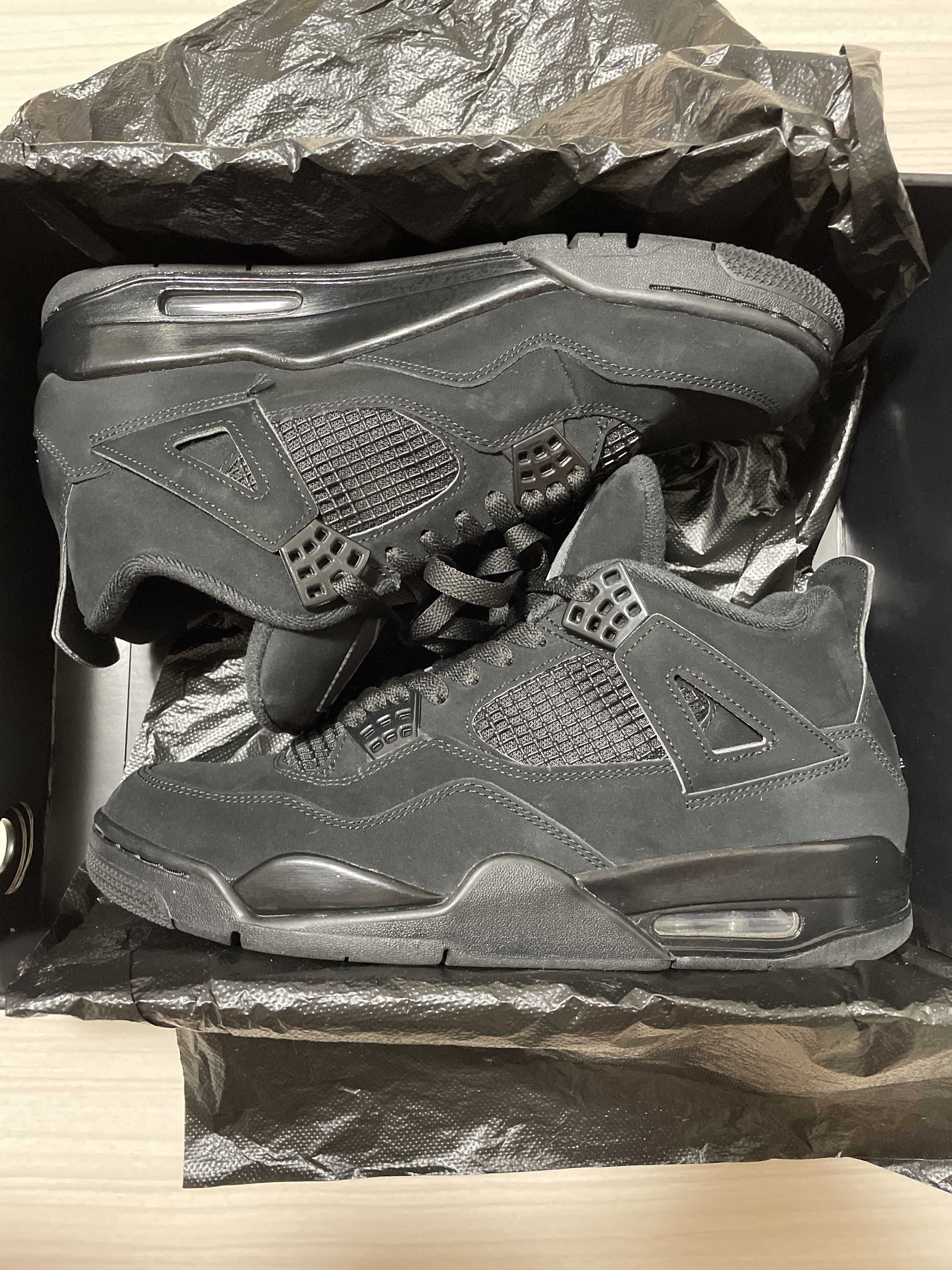 Nike Air Jordan 4 "Black Cat"