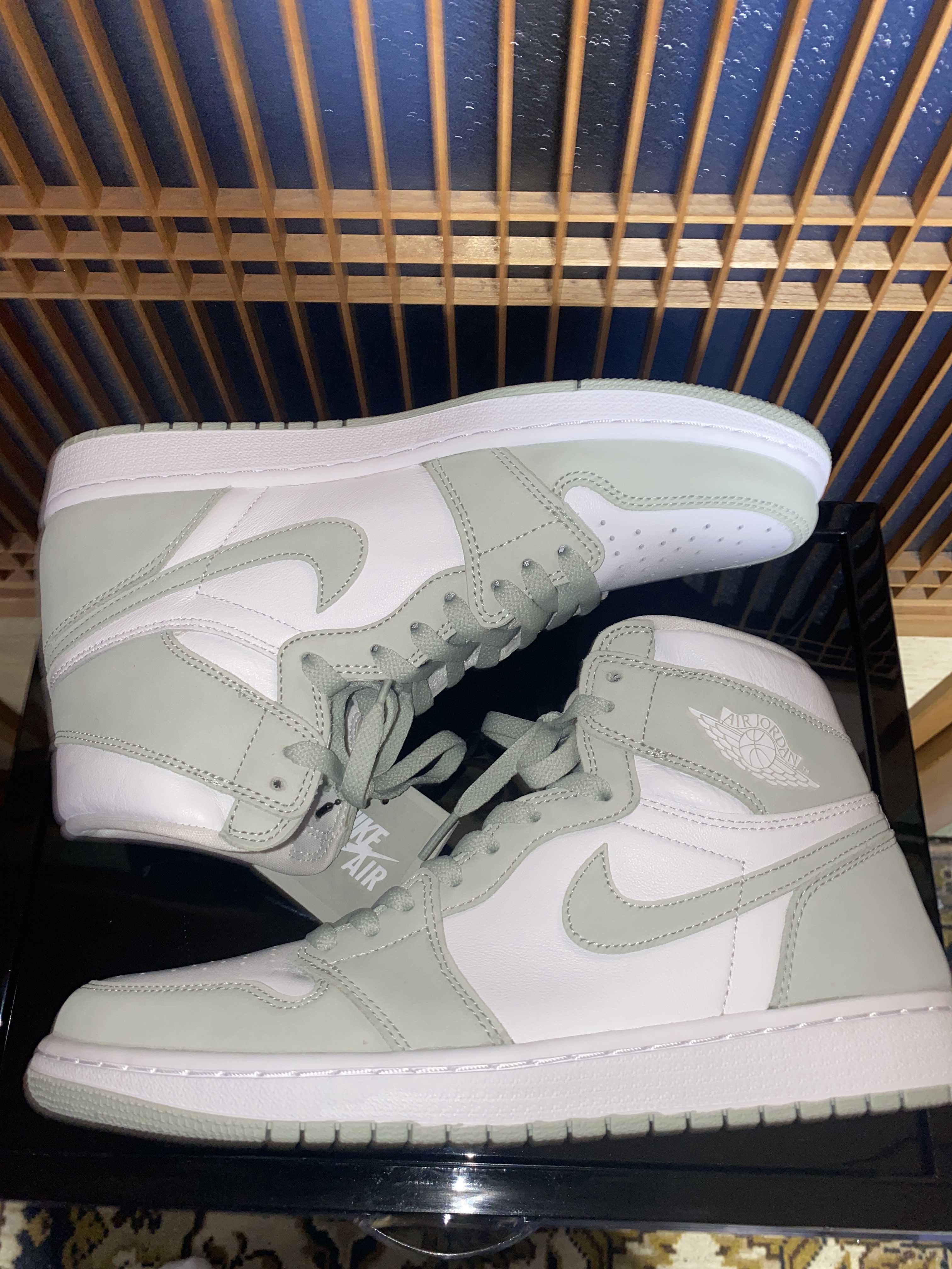 Nike Women's Air Jordan 1 High OG "Seafoam"