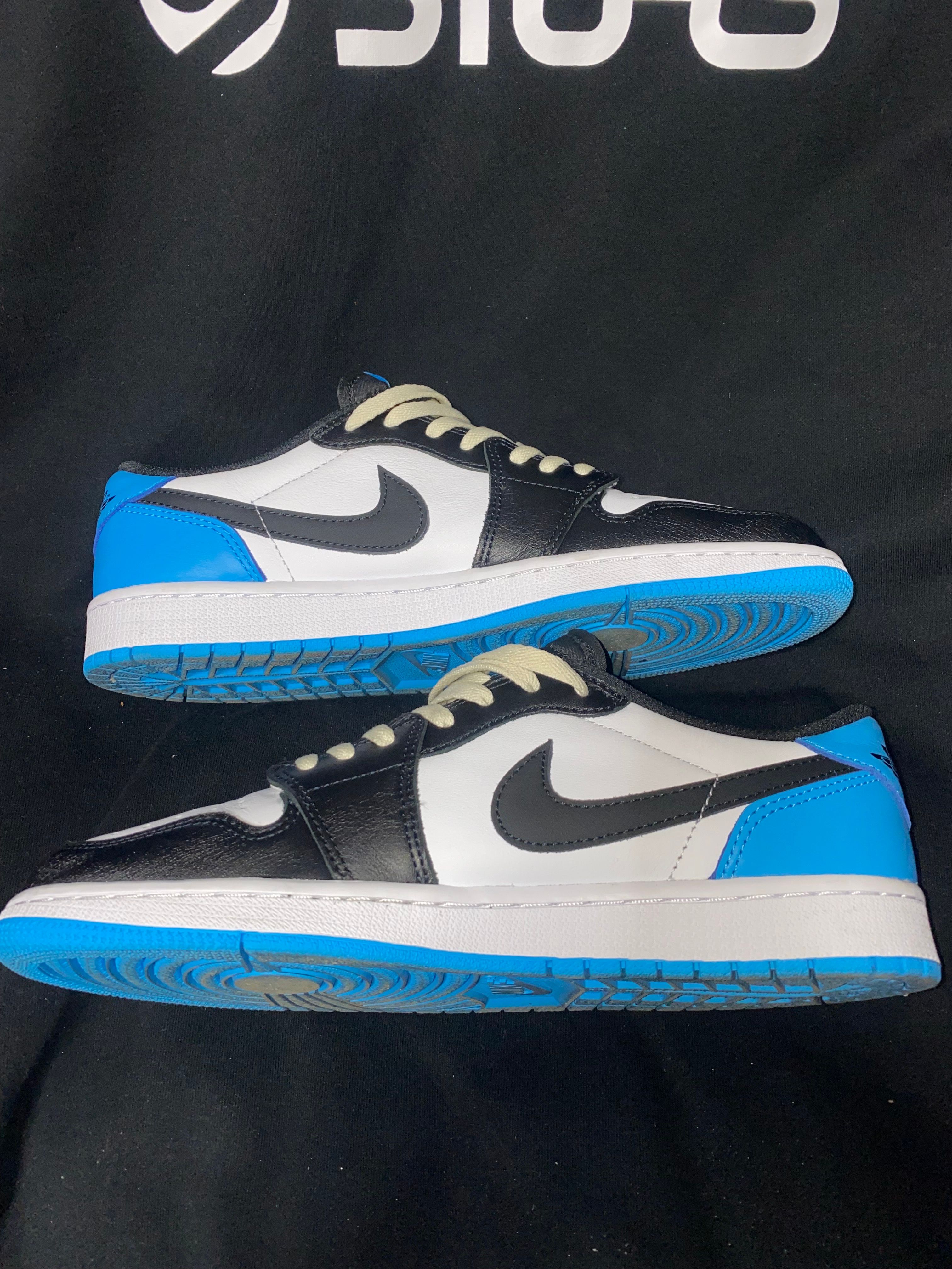 Nike Air Jordan 1 Low OG "Black and Dark Powder Blue/UNC"