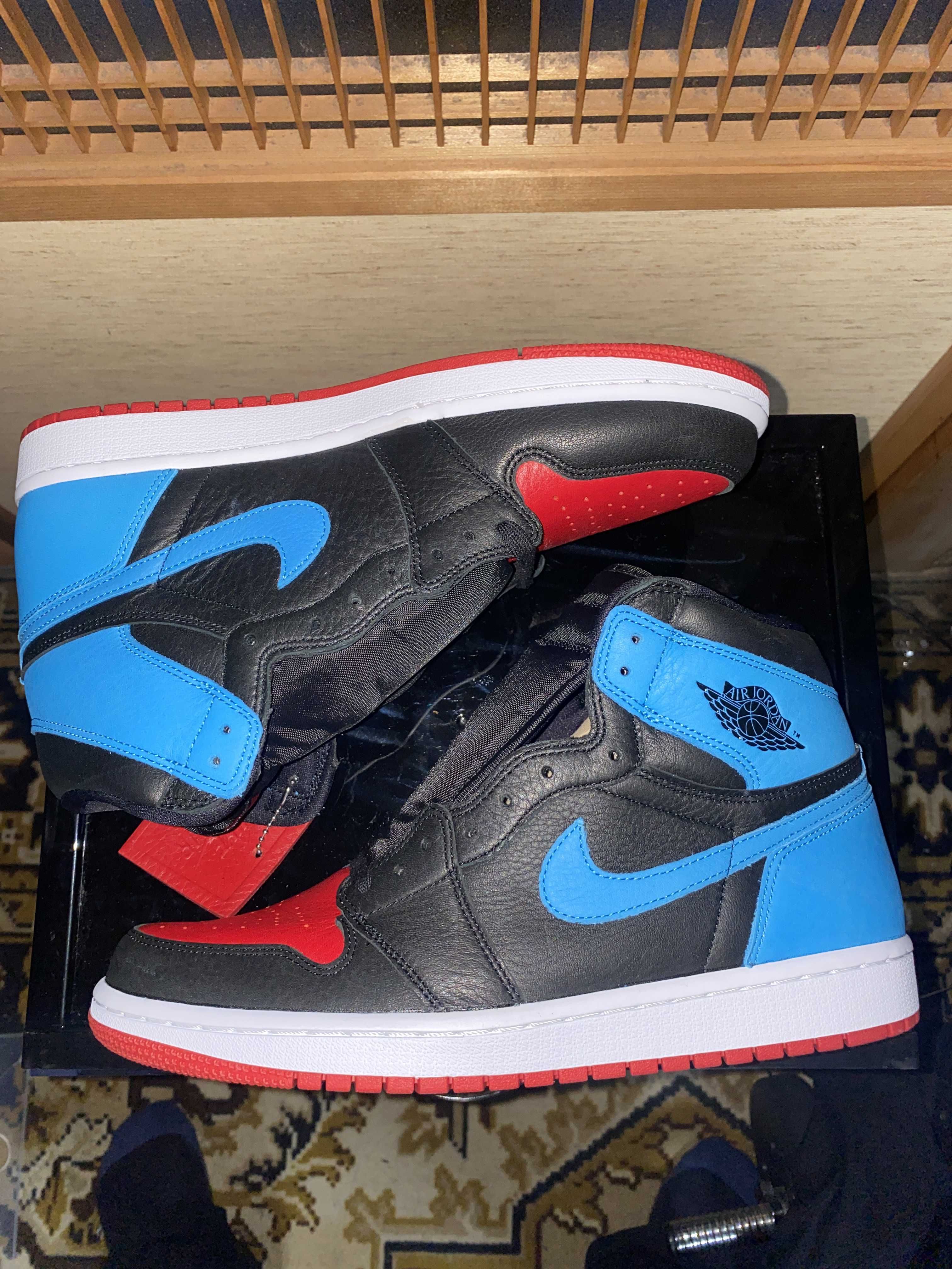 Nike Women's Air Jordan 1 High OG "UNC to Chicago"