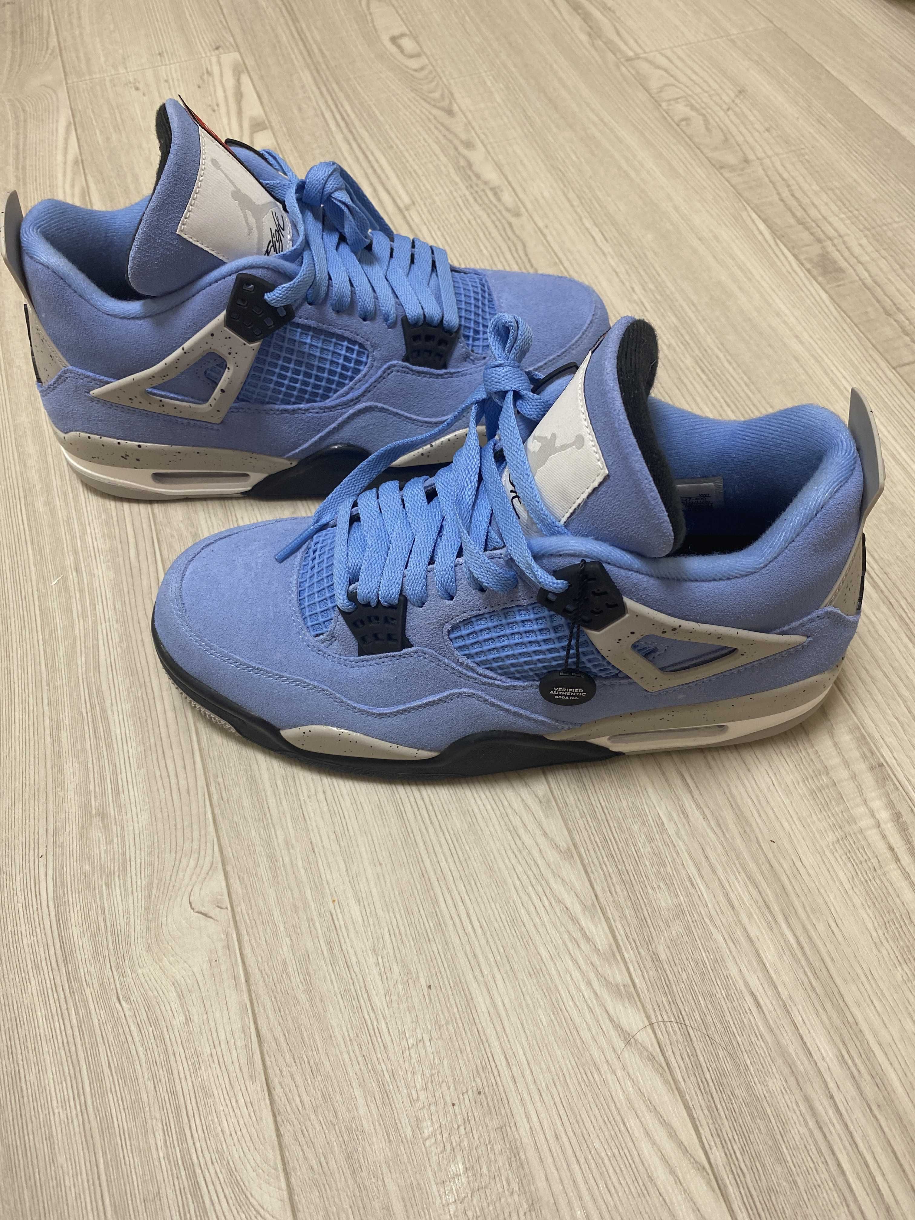 Nike Air Jordan 4 "University Blue"