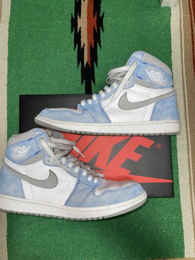 Nike Air Jordan 1 High OG "Hyper Royal"