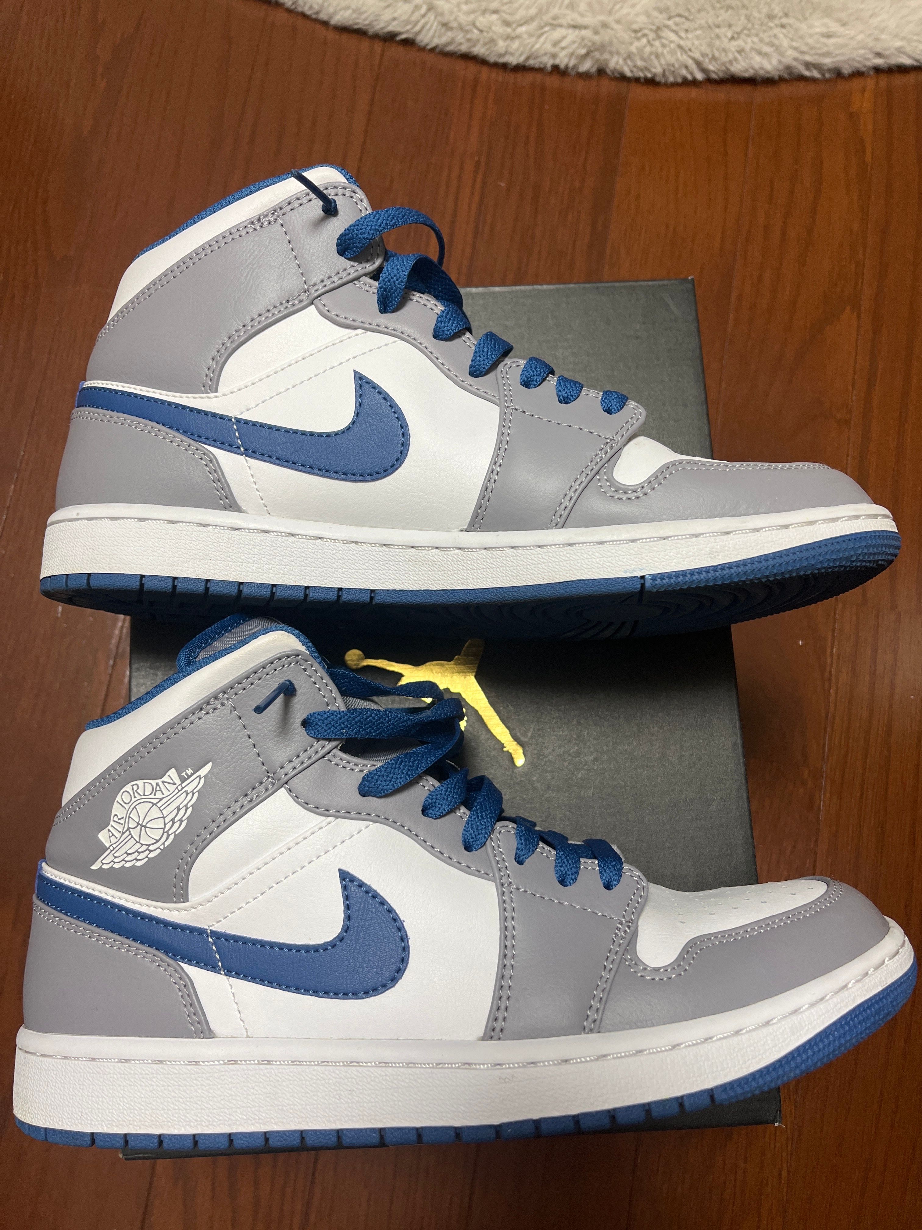 Nike Air Jordan 1 Mid "True Blue"