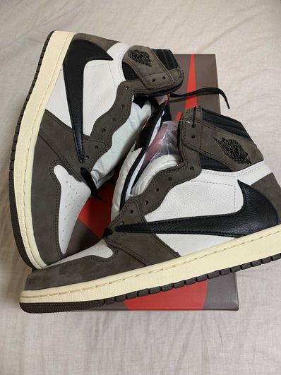 Travis Scott × Nike Air Jordan 1 Retro High OG TS SP "Sail/Dark Mocha"