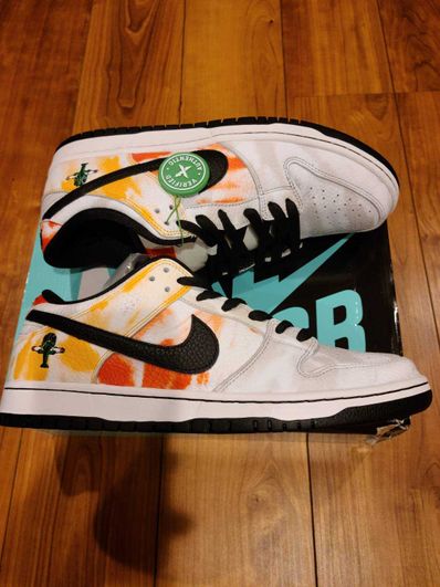 Nike SB Dunk Low "Raygun Tie-Dye/White"
