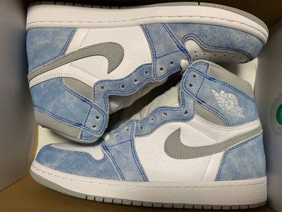 Nike Air Jordan 1 High OG "Hyper Royal"