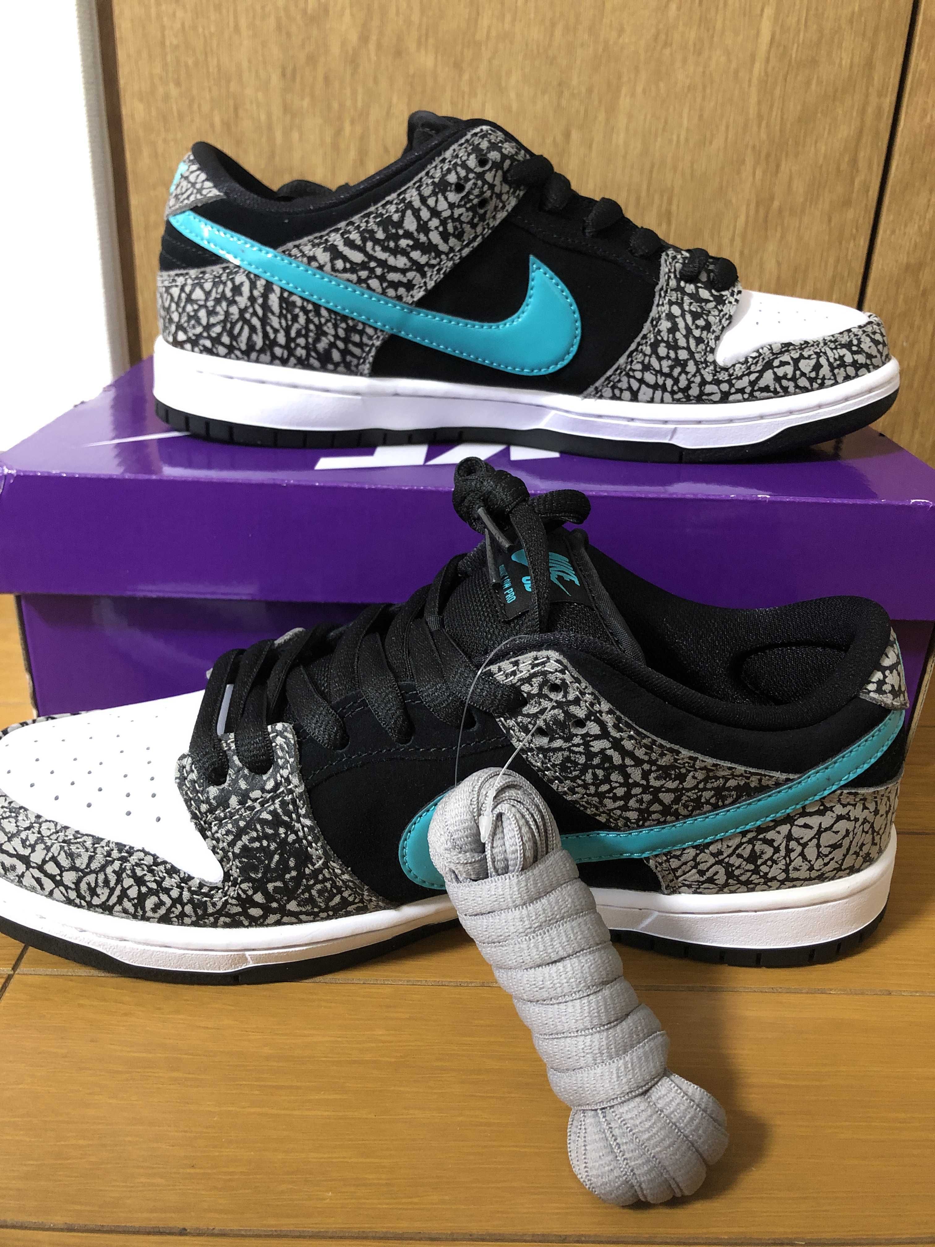 Nike SB Dunk Low "Elephant/Safari"