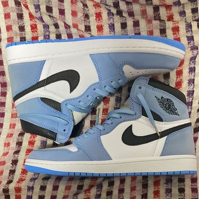 Nike Air Jordan 1 High OG "University Blue"