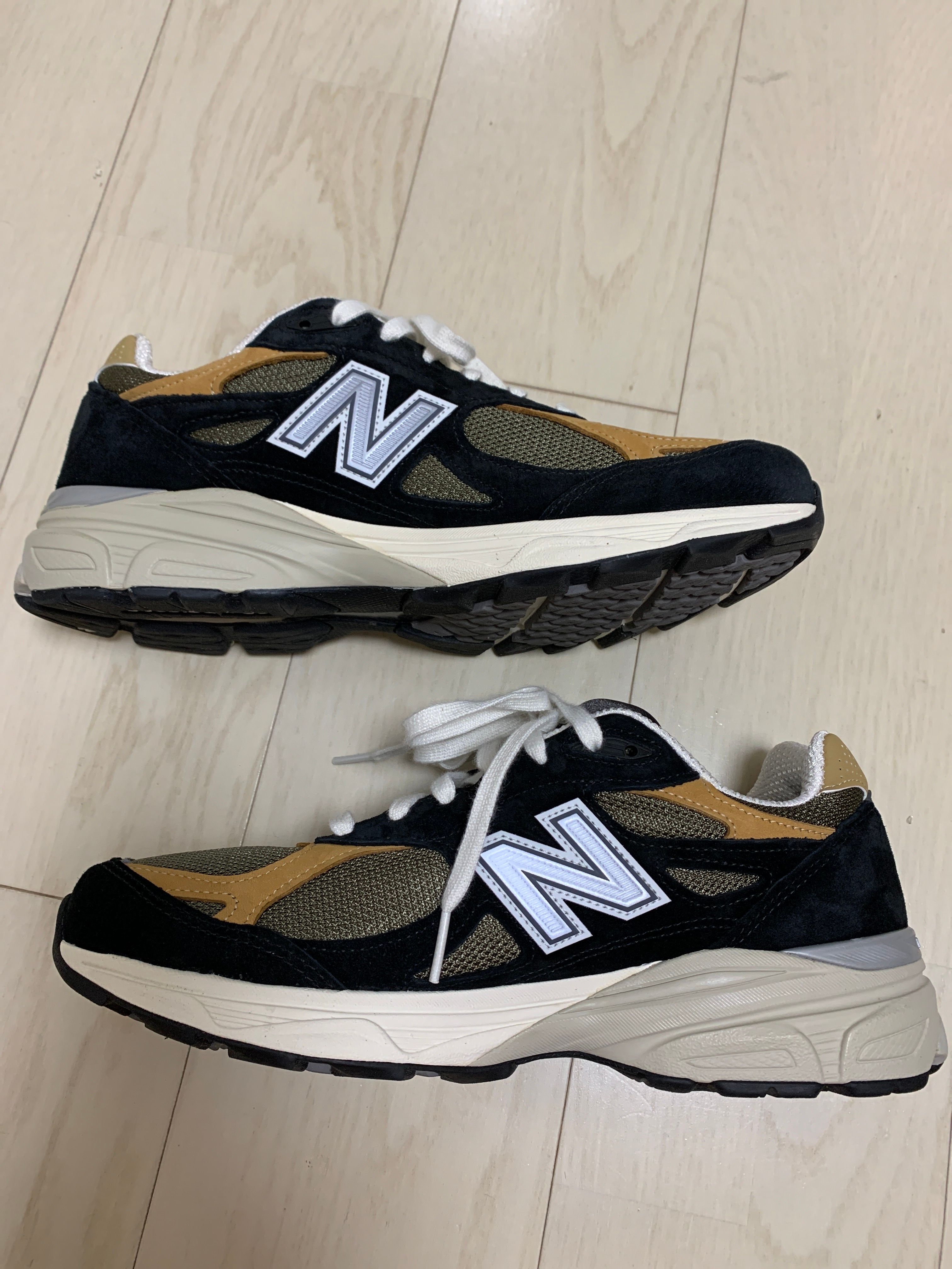 New Balance 990V3 "Black Tan"