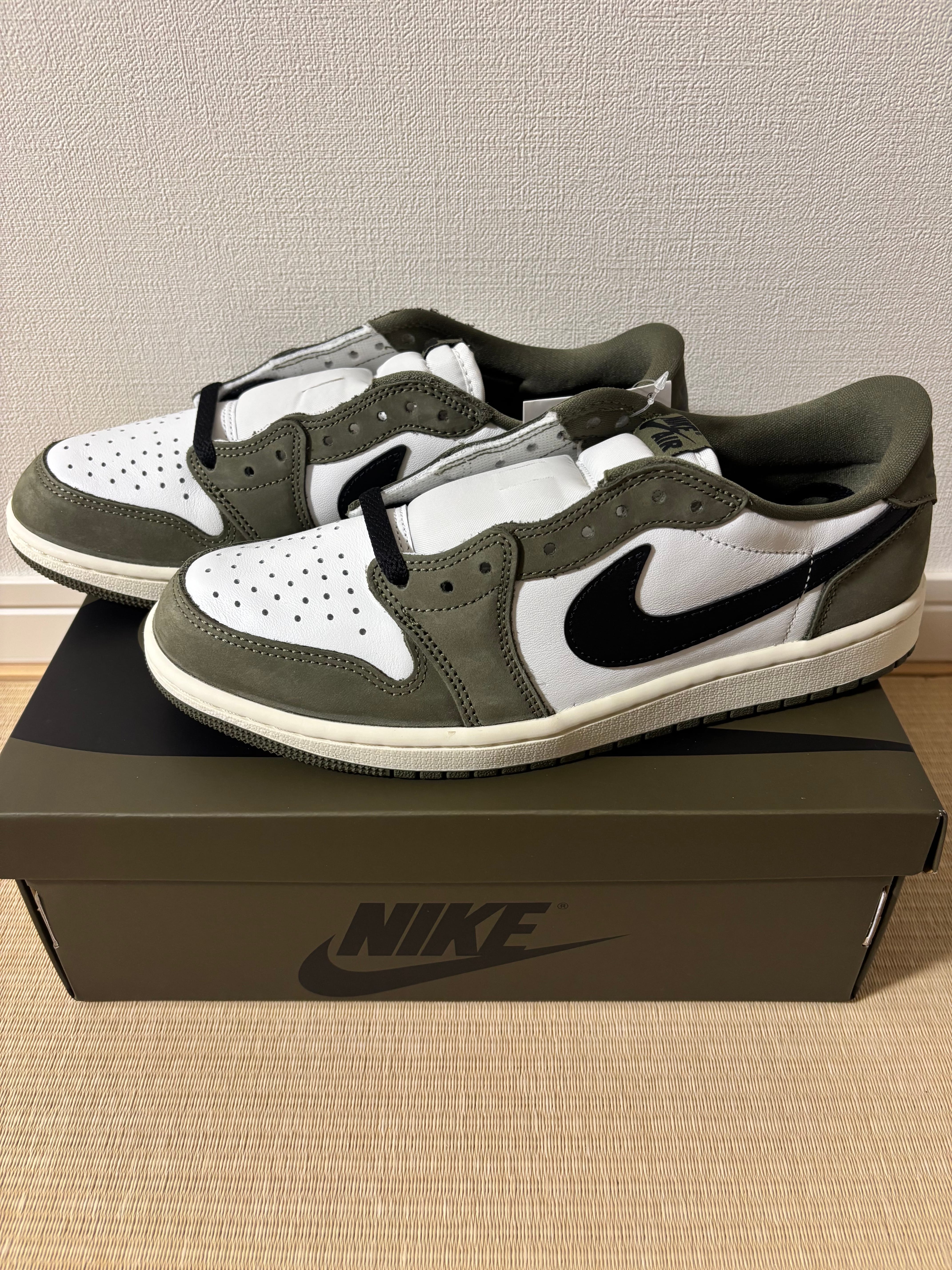 Nike Air Jordan 1 Low OG "Medium Olive and Summit White"