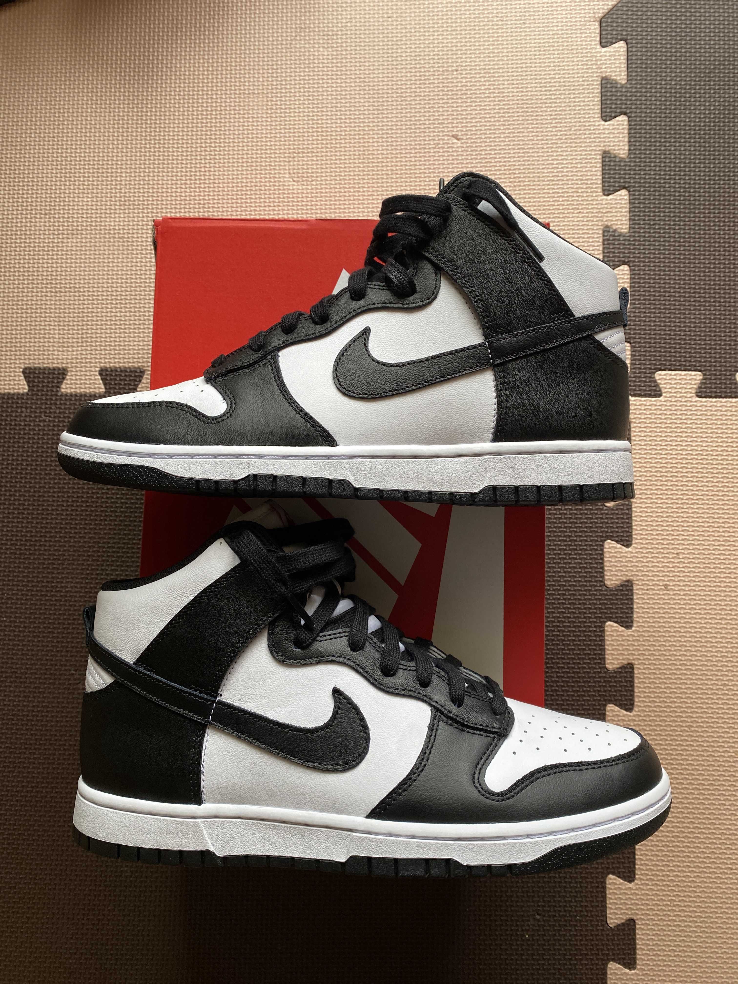 Nike Dunk High "Black and White"