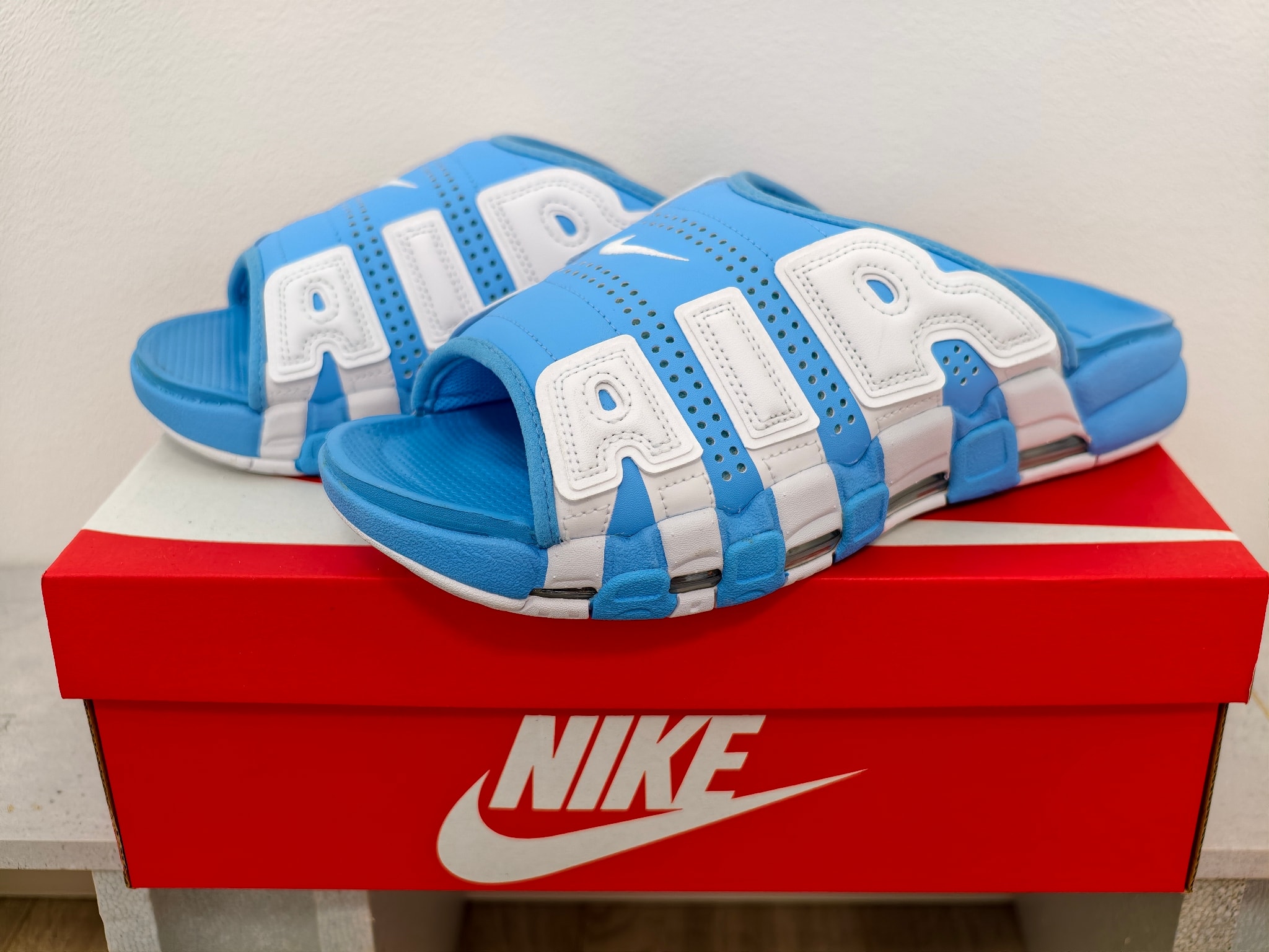 Nike Air More Uptempo Slide "University Blue" (FD9883-400/FD9884-400)